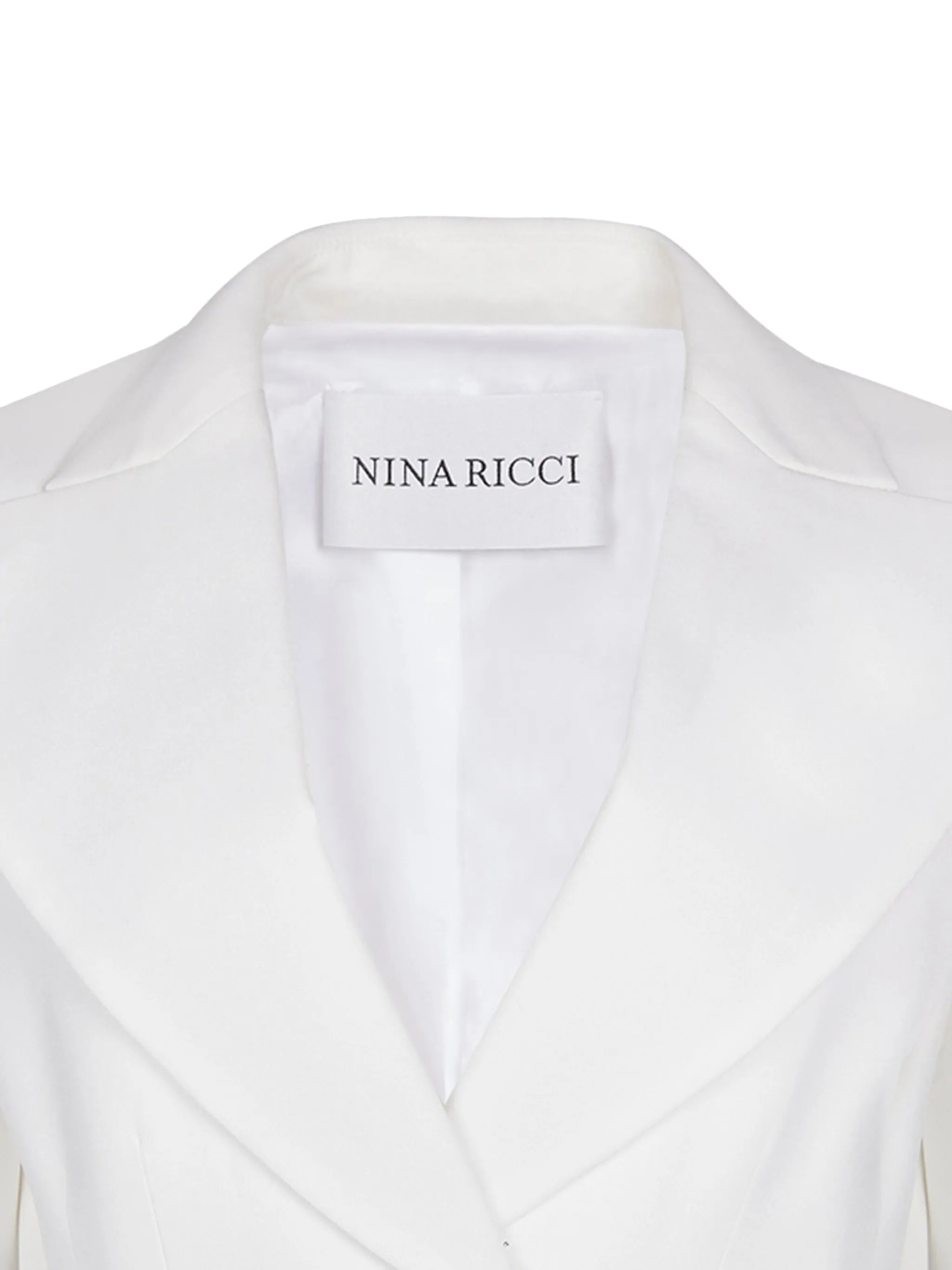 single-breasted peak-lapel blazer