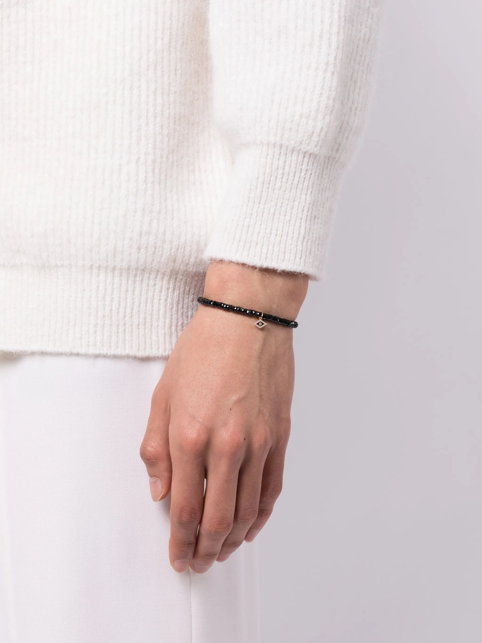 14kt yellow gold Groovy Eye onyx beaded bracelet