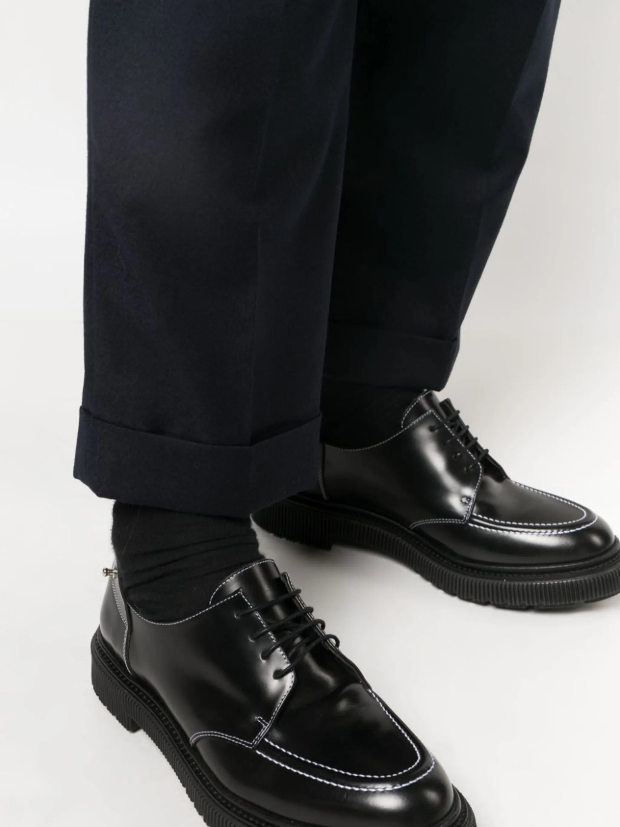 pleated tapered trousers