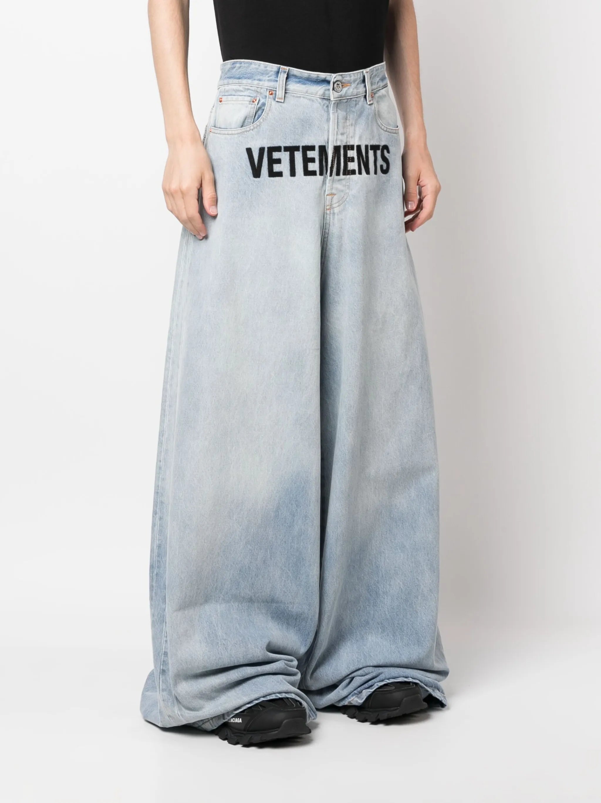 logo-print baggy jeans