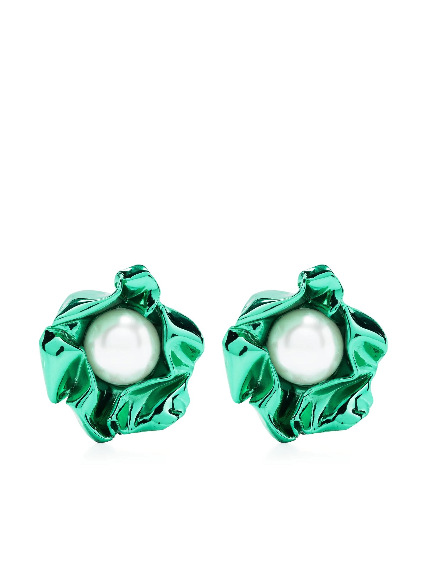 Titania pearl stud earrings