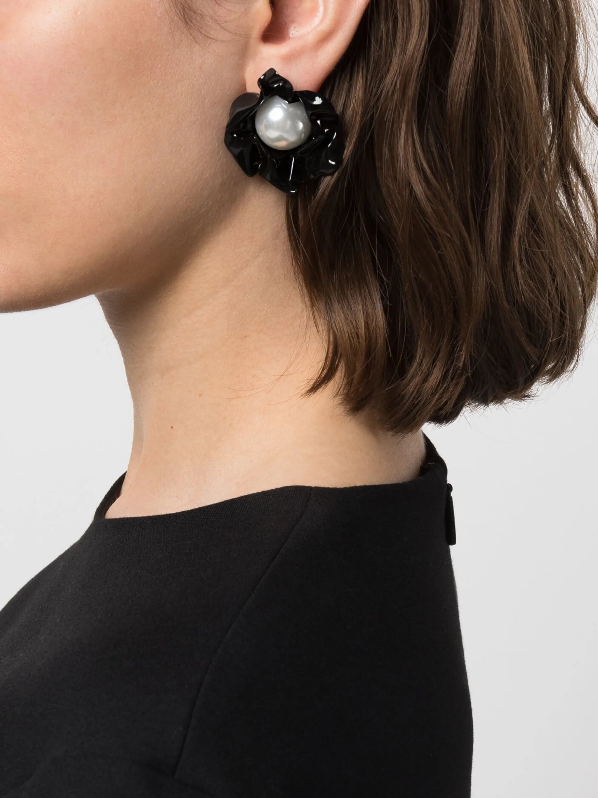 Titania pearl earrings