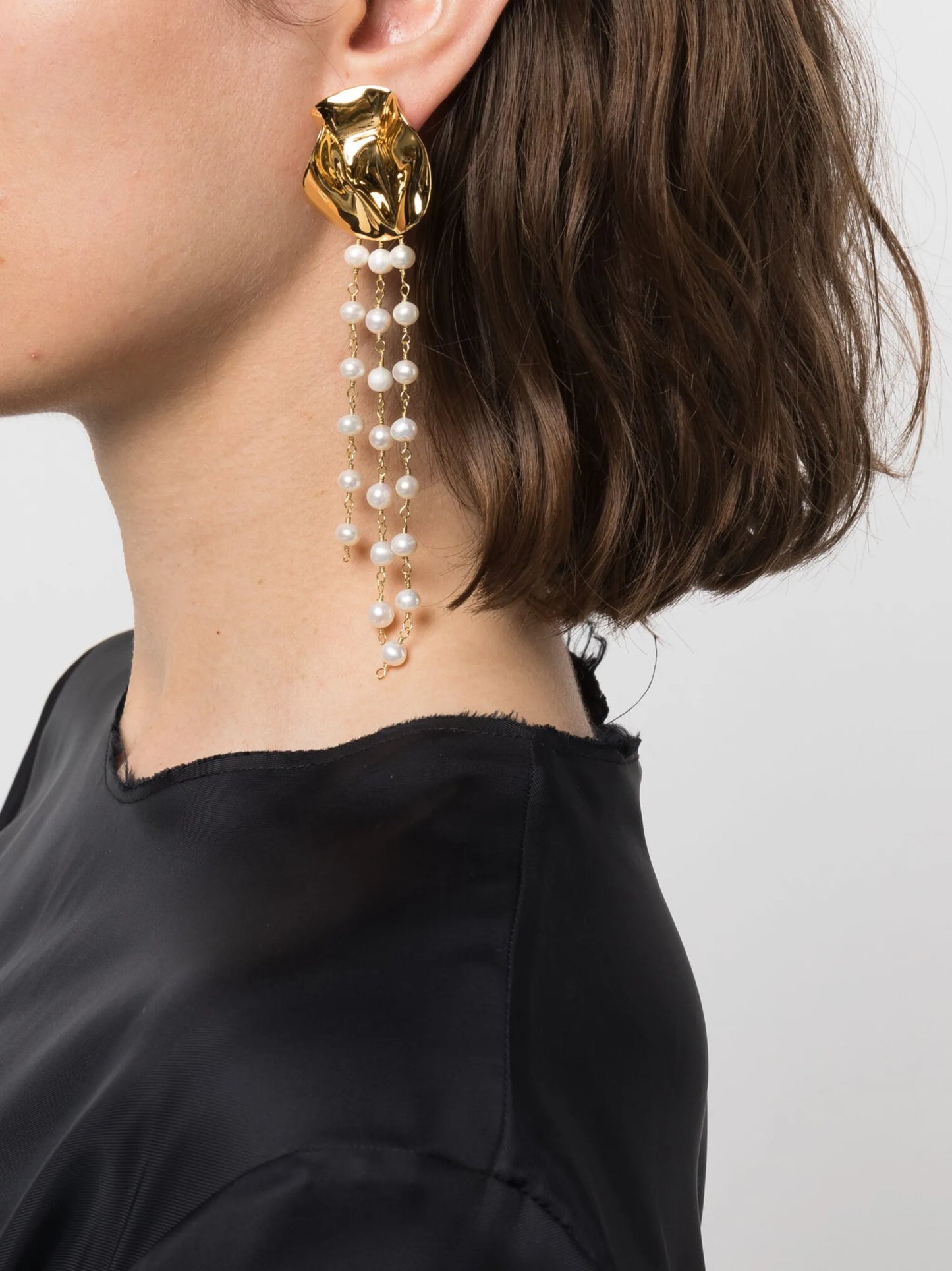 Georgia pearl drop earrings