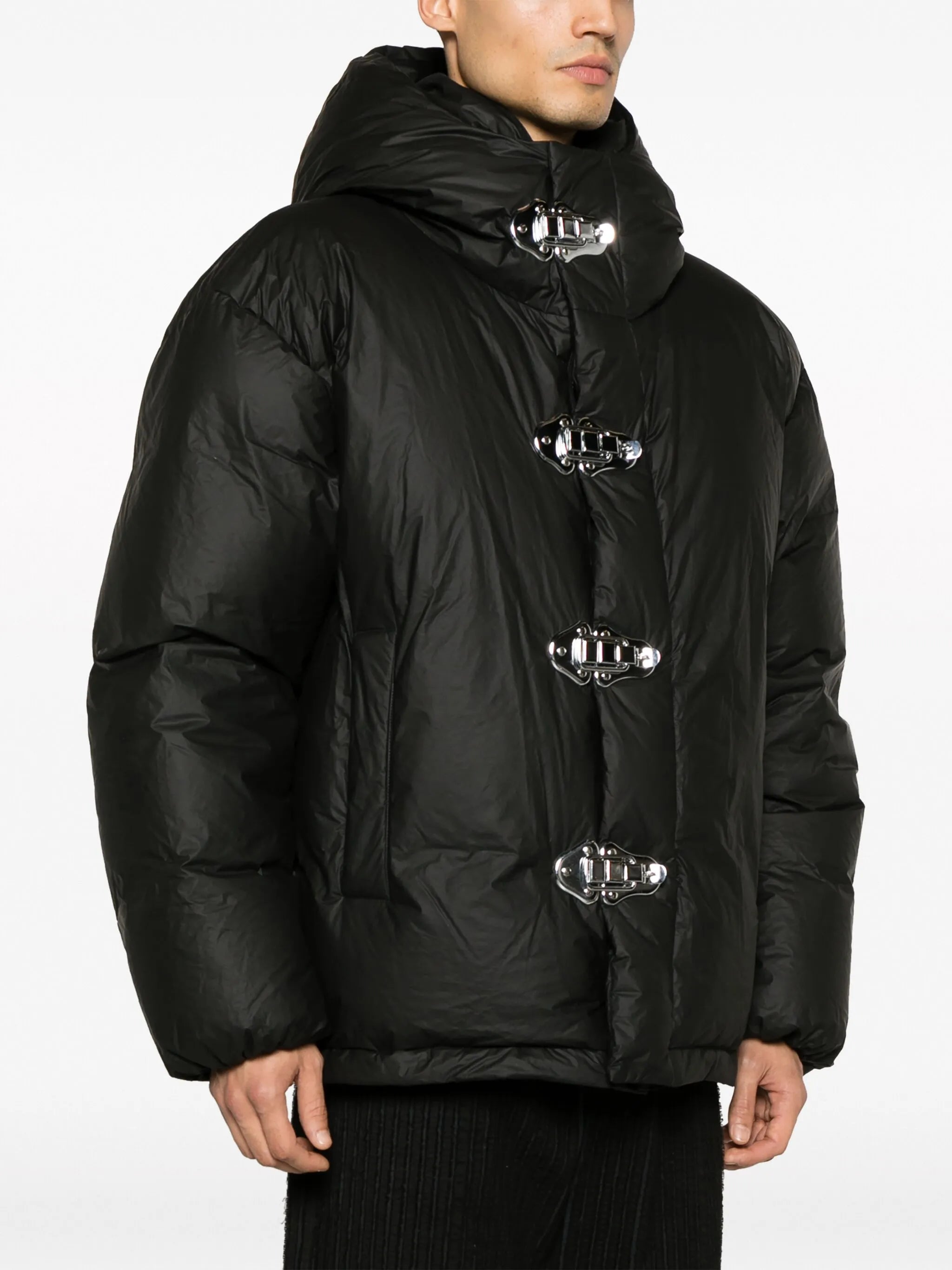 Latch down jacket