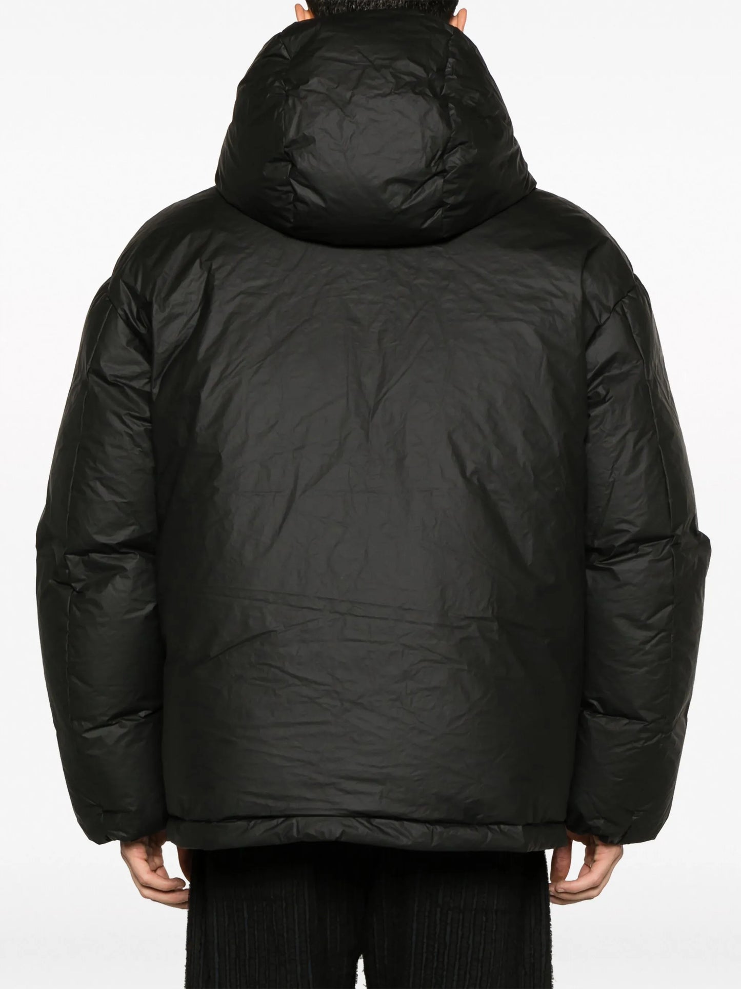 Latch down jacket