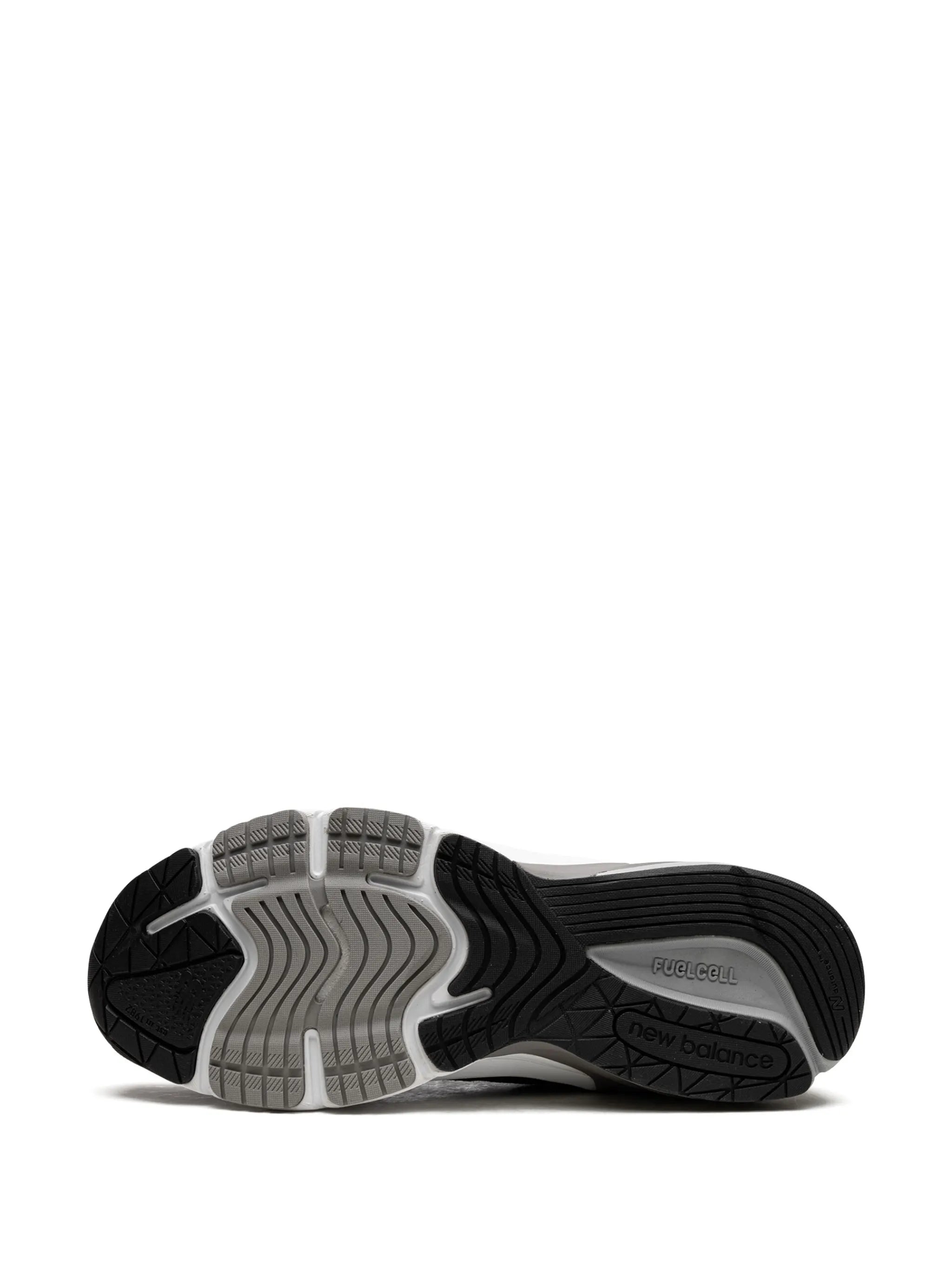 990v6 lace-up sneakers