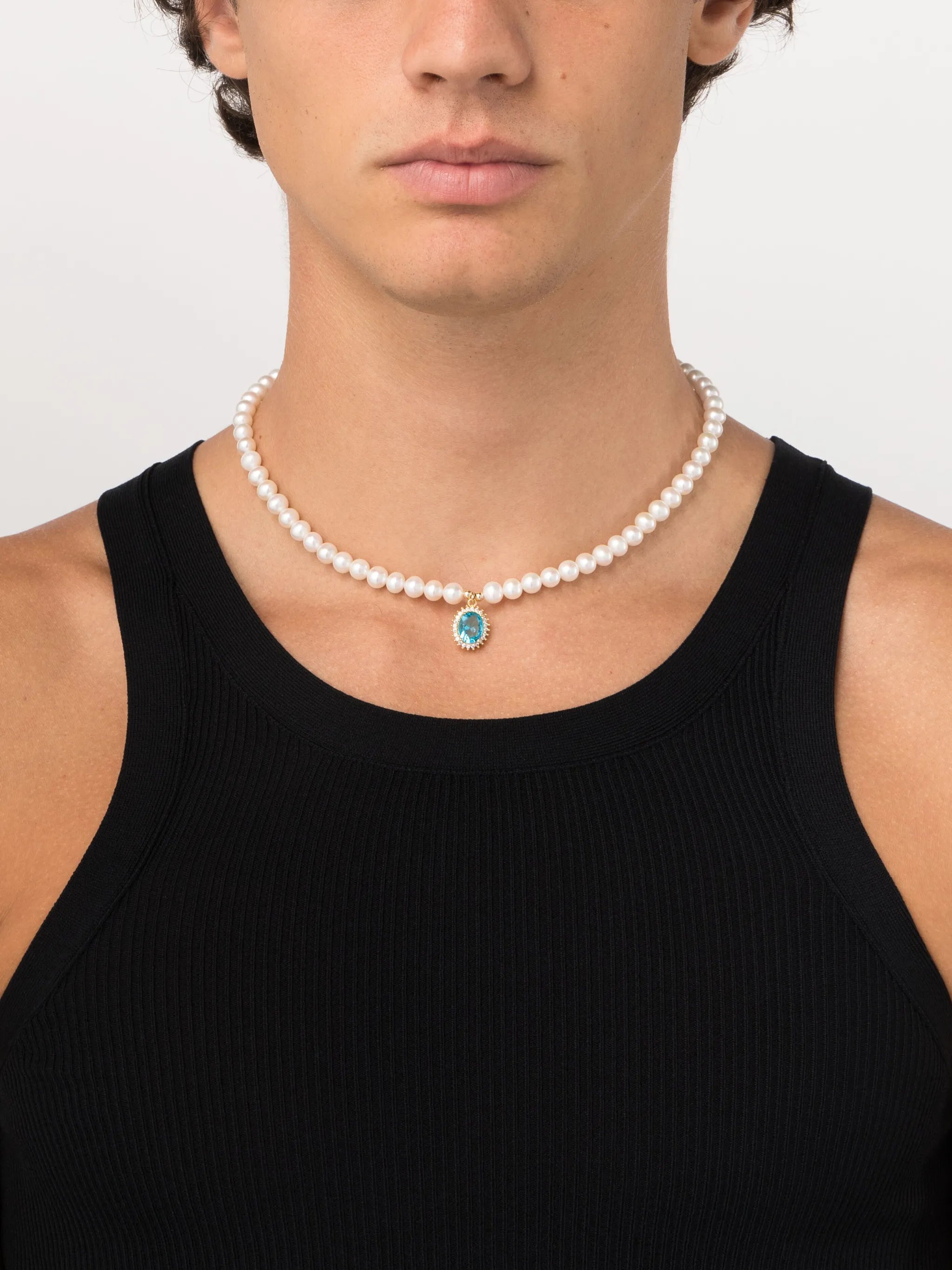 crystal-pendant pearl necklace