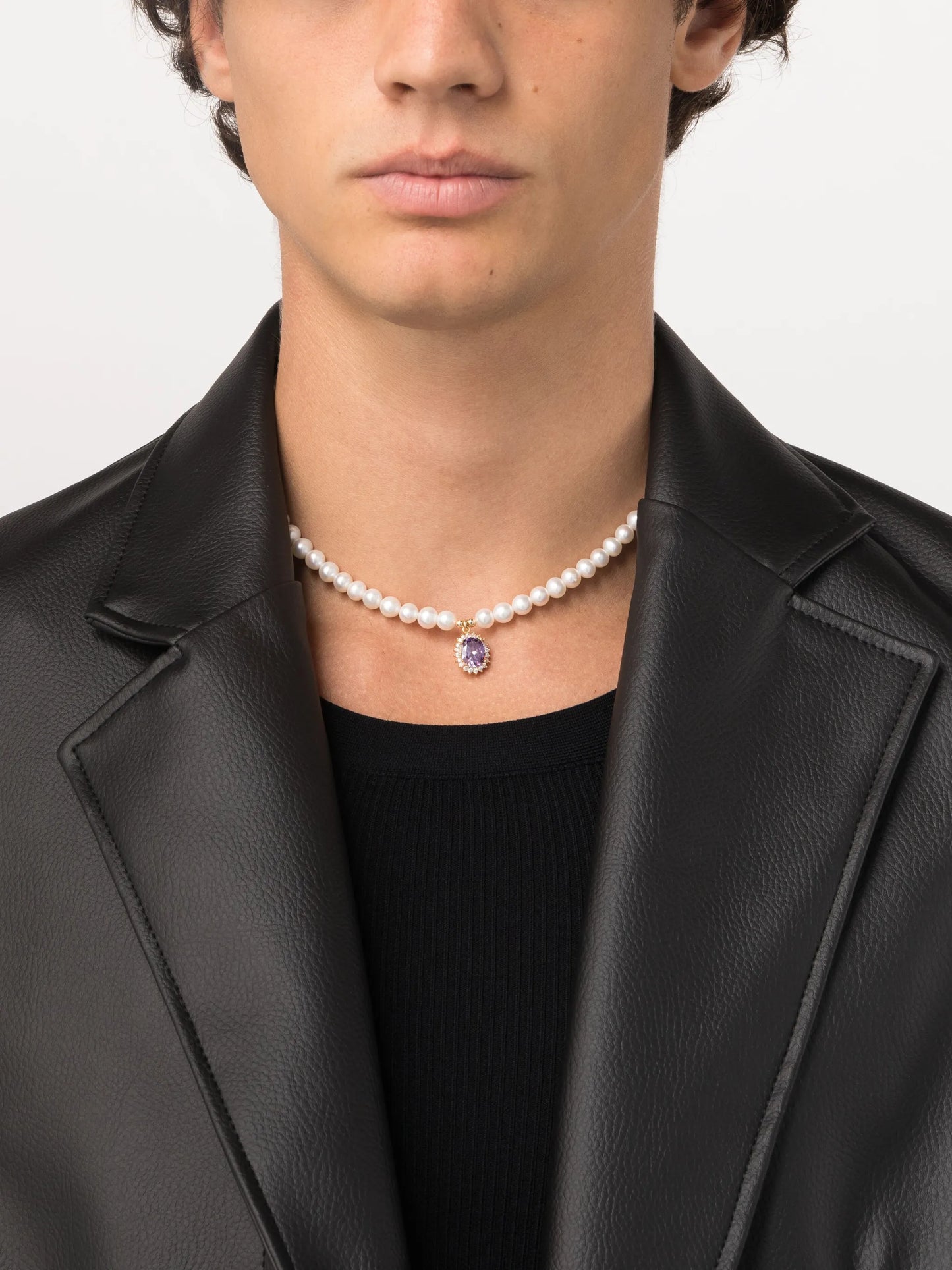 crystal-pendant pearl necklace
