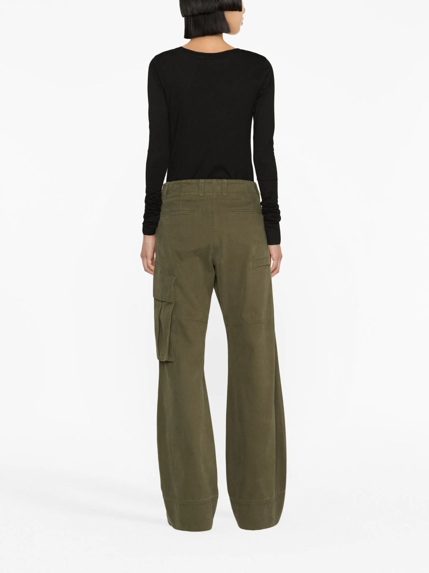 wide-leg cargo trousers