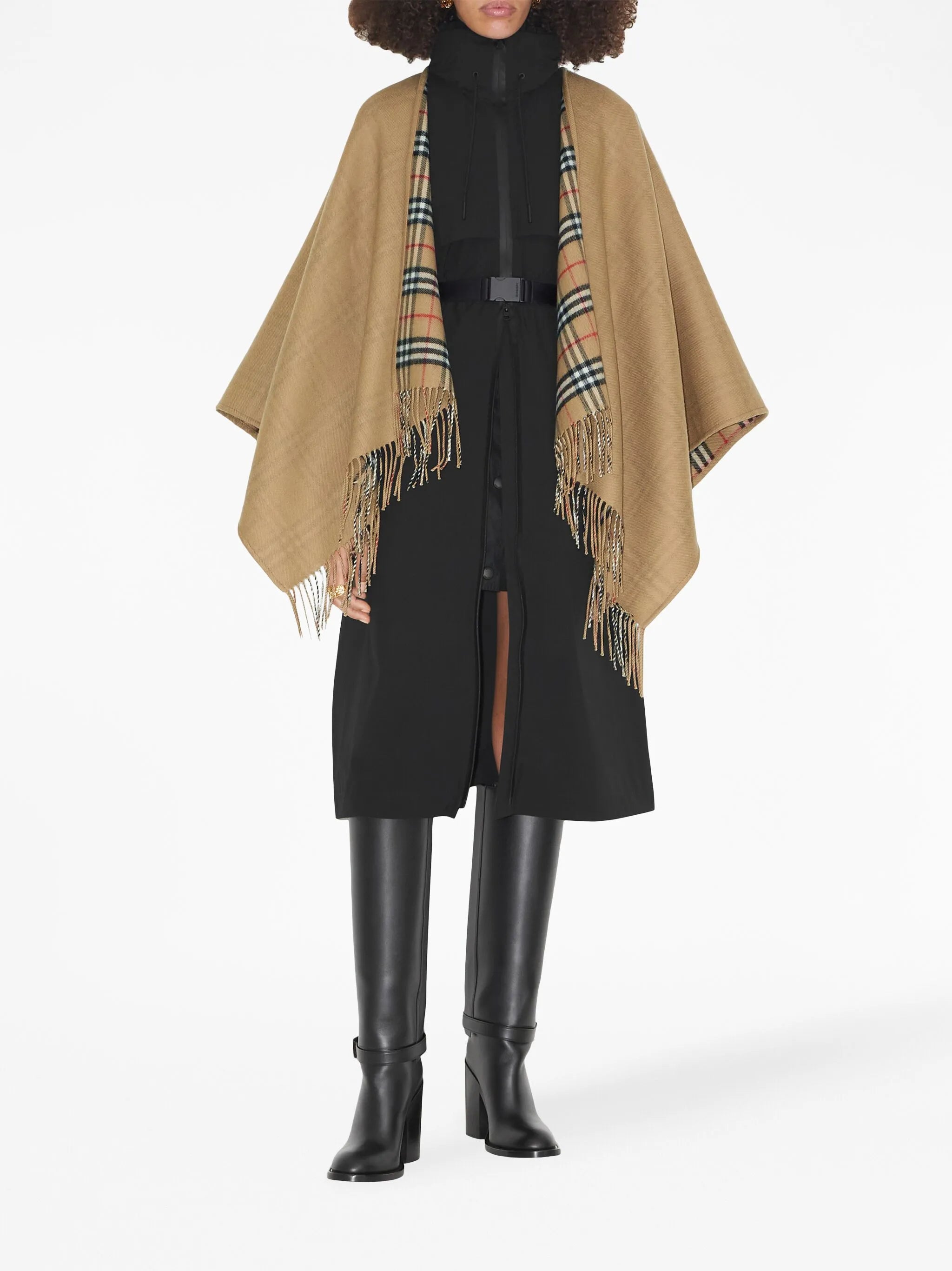 Check-pattern reversible wool cape