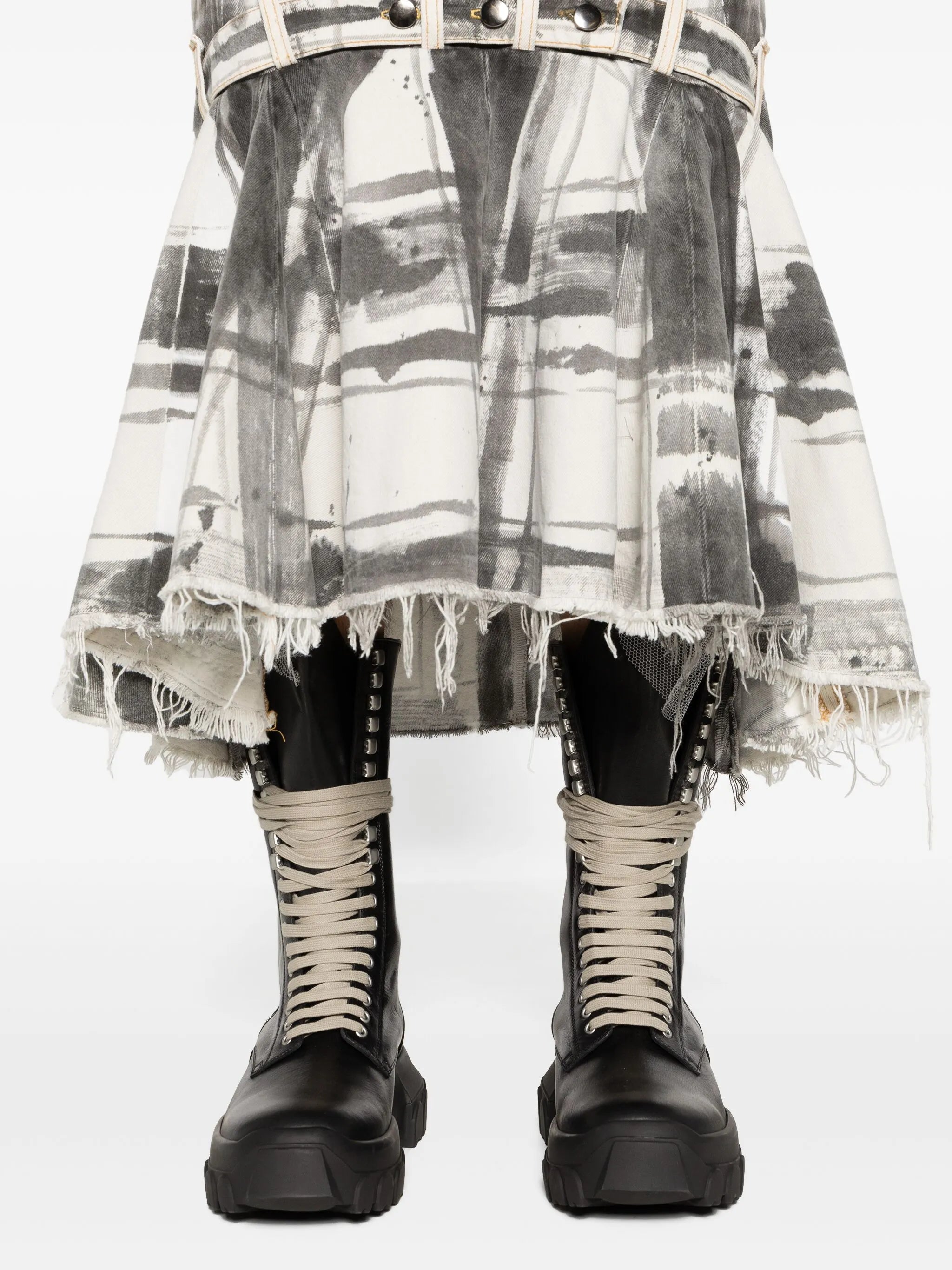 graphic-print denim skirt