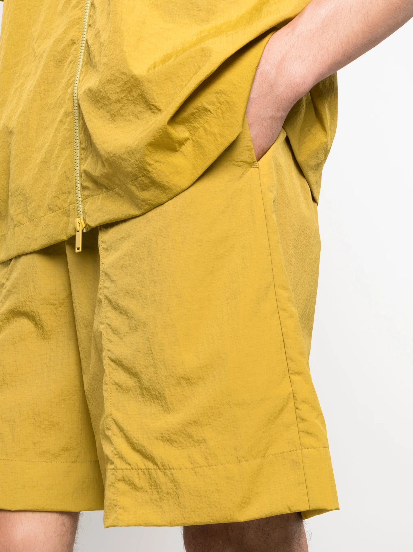 elasticated-waist track shorts