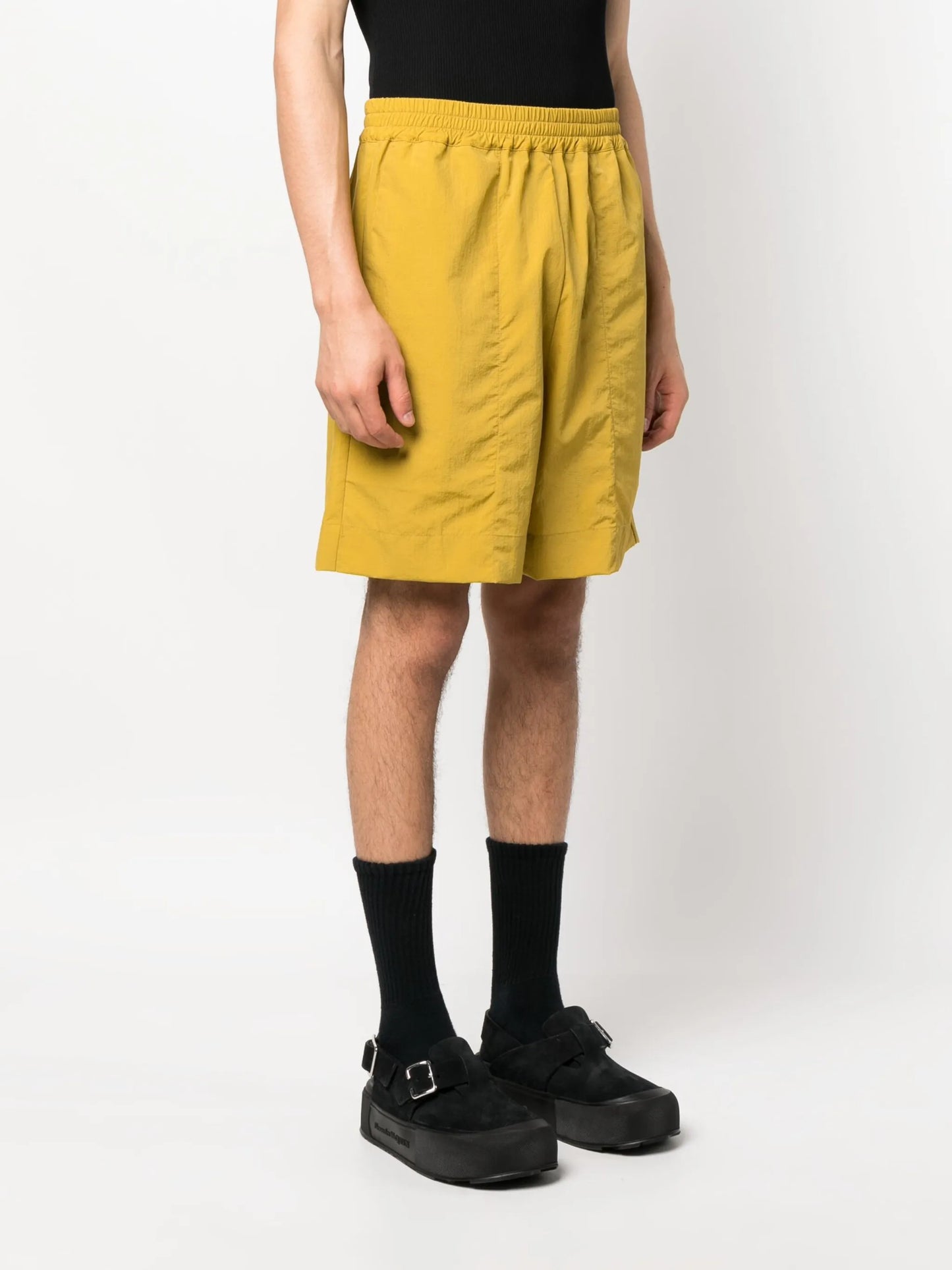 elasticated-waist track shorts