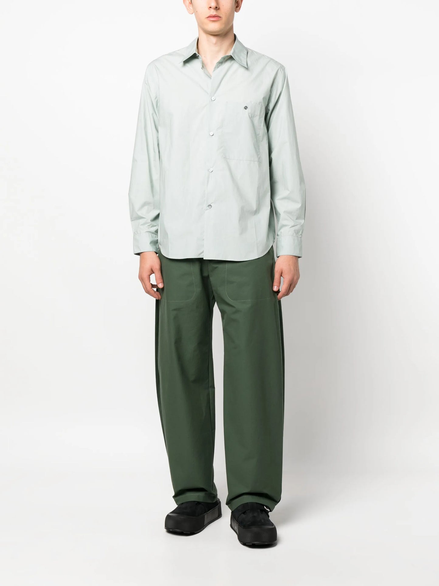 long-sleeve buttoned cotton shirt