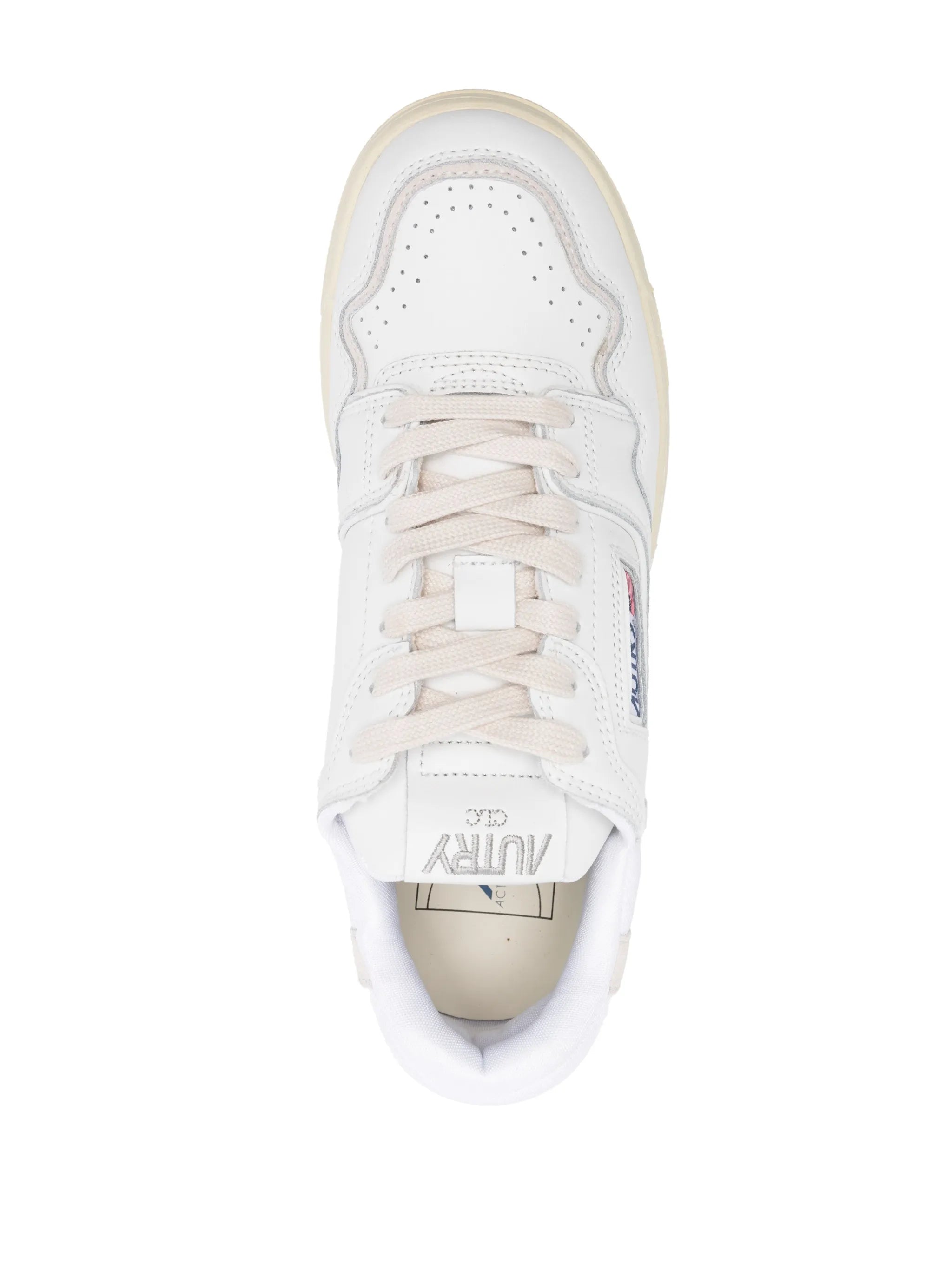 Medalist low-top sneakers