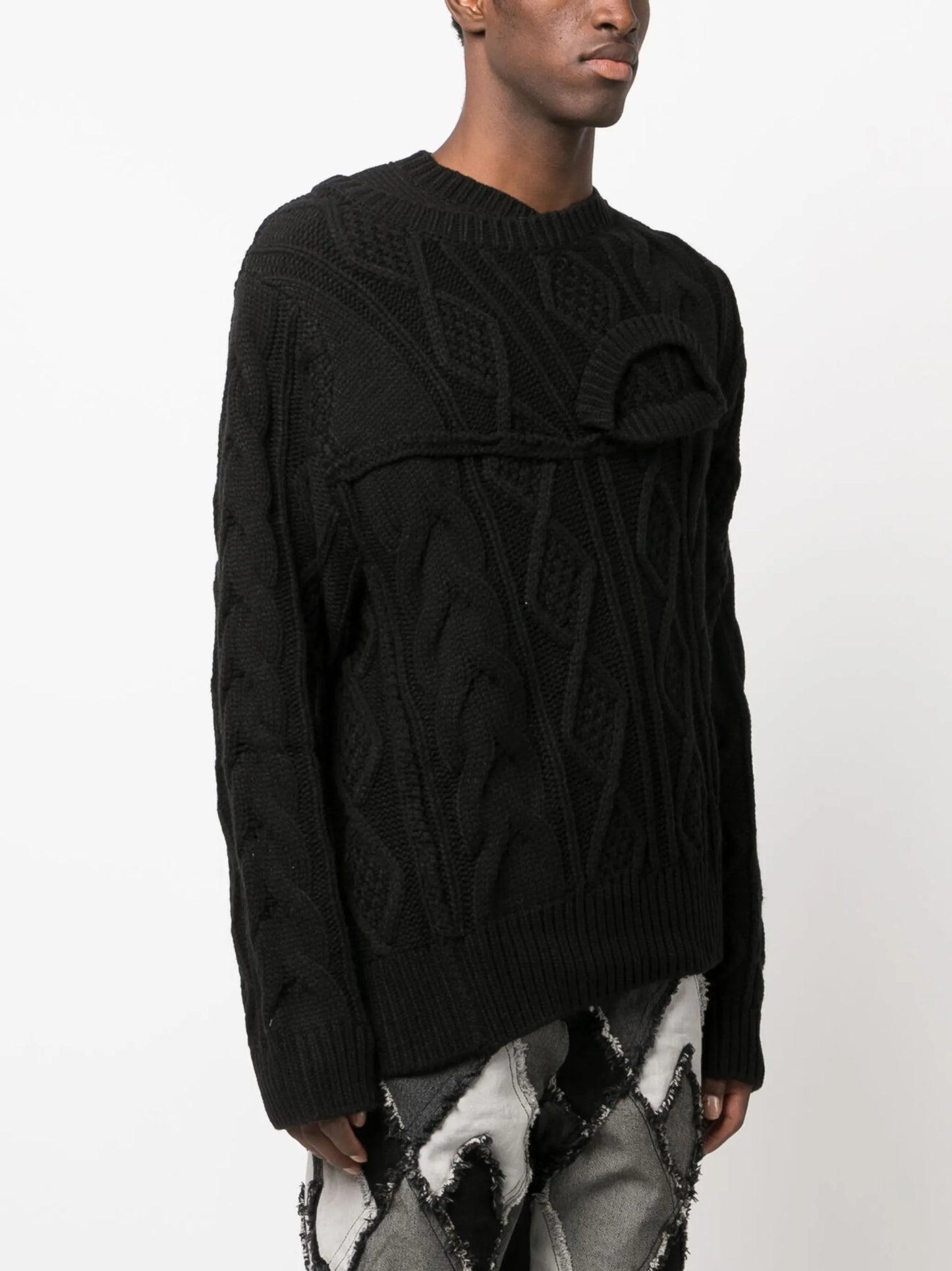 Double-collar cable-knit jumper