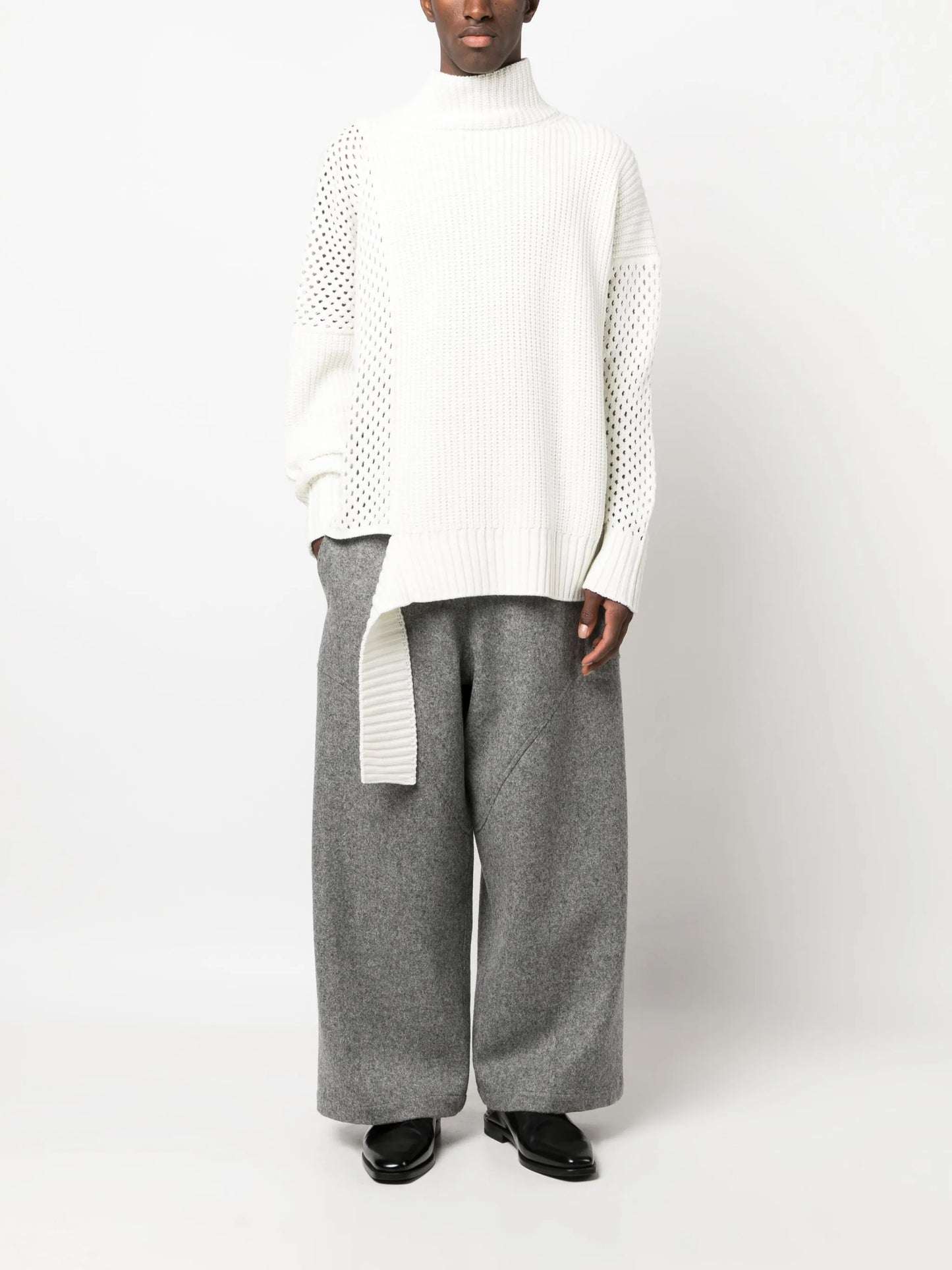 asymmetric-hem ribbed knit jumper