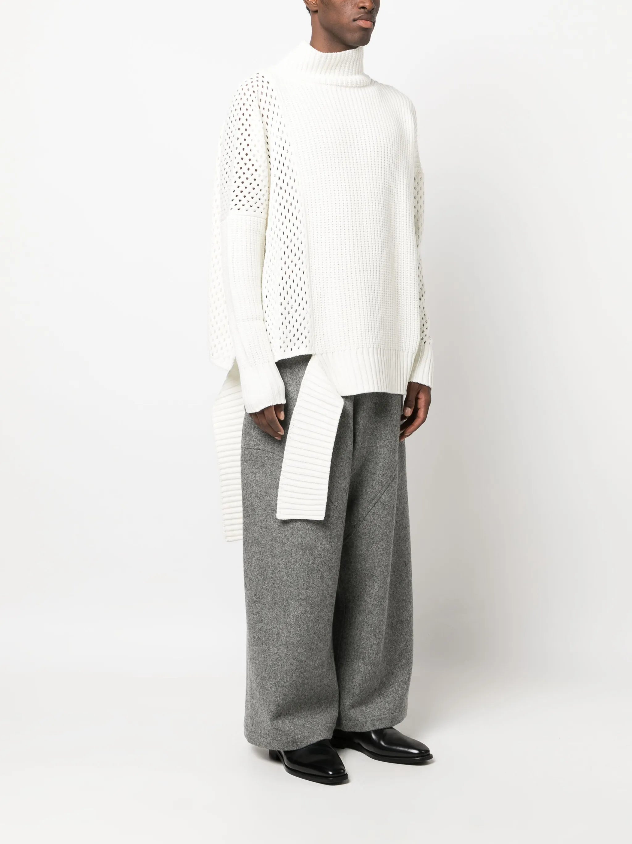 asymmetric-hem ribbed knit jumper