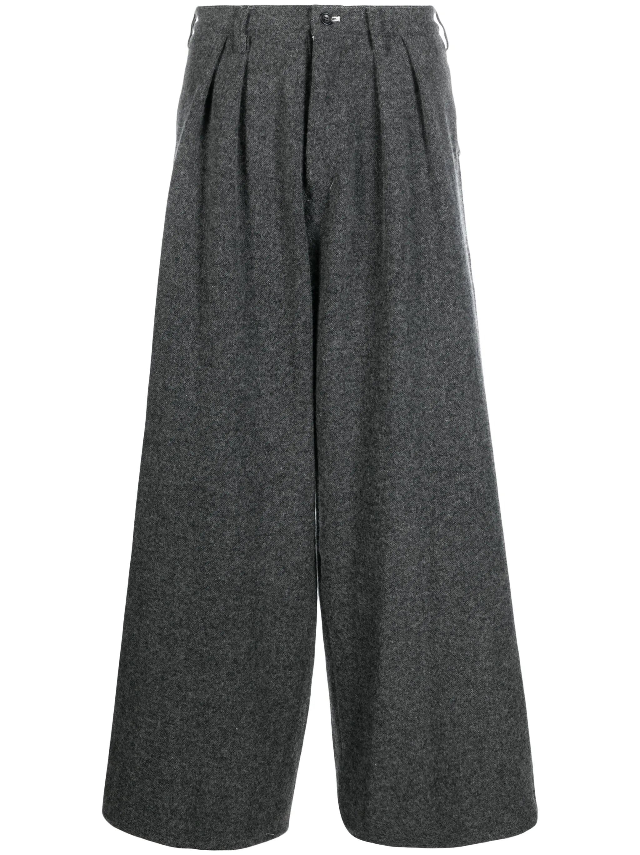 wide-leg box-pleated trousers