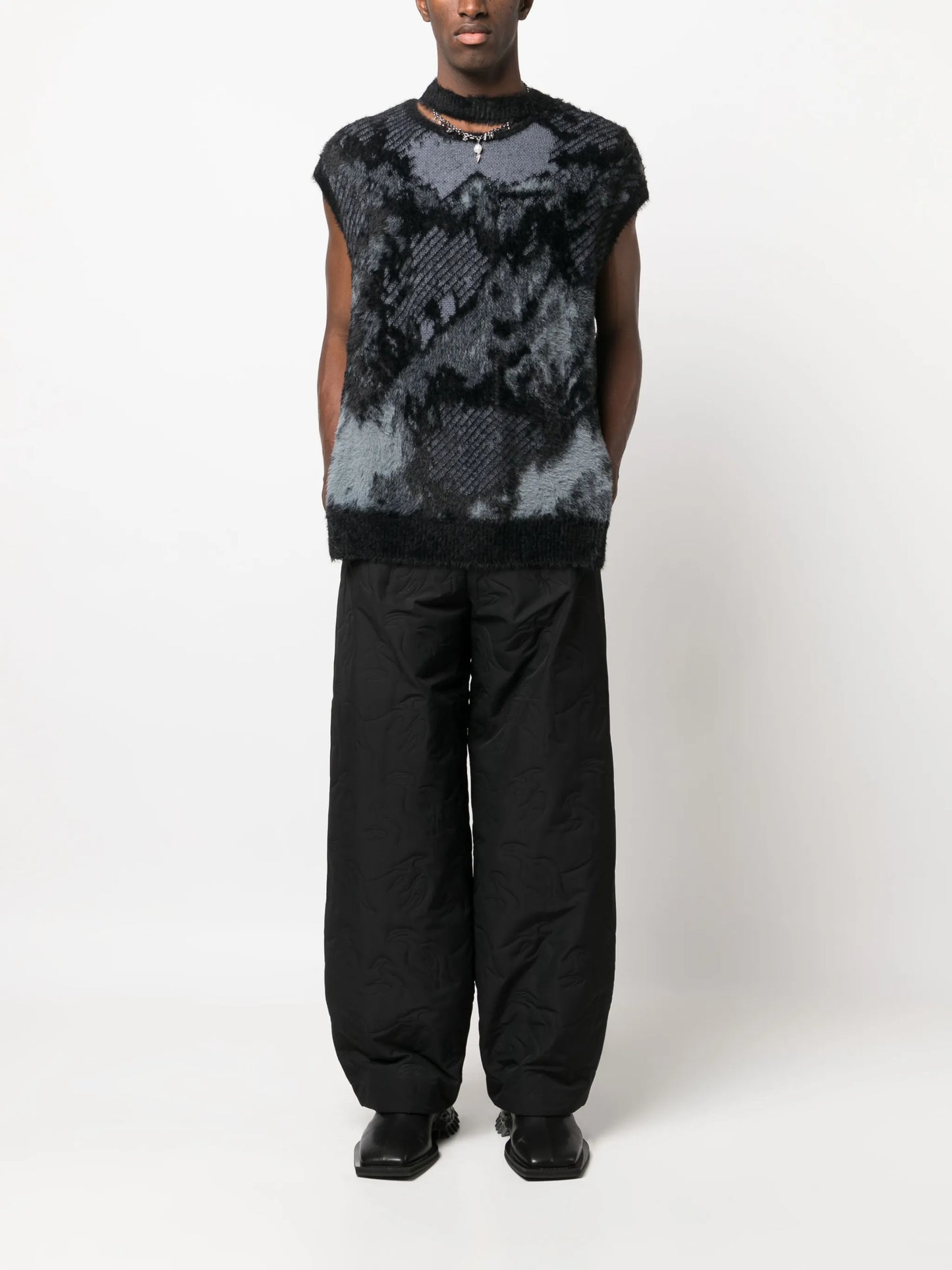 patterned jacquard sleeveless jumper