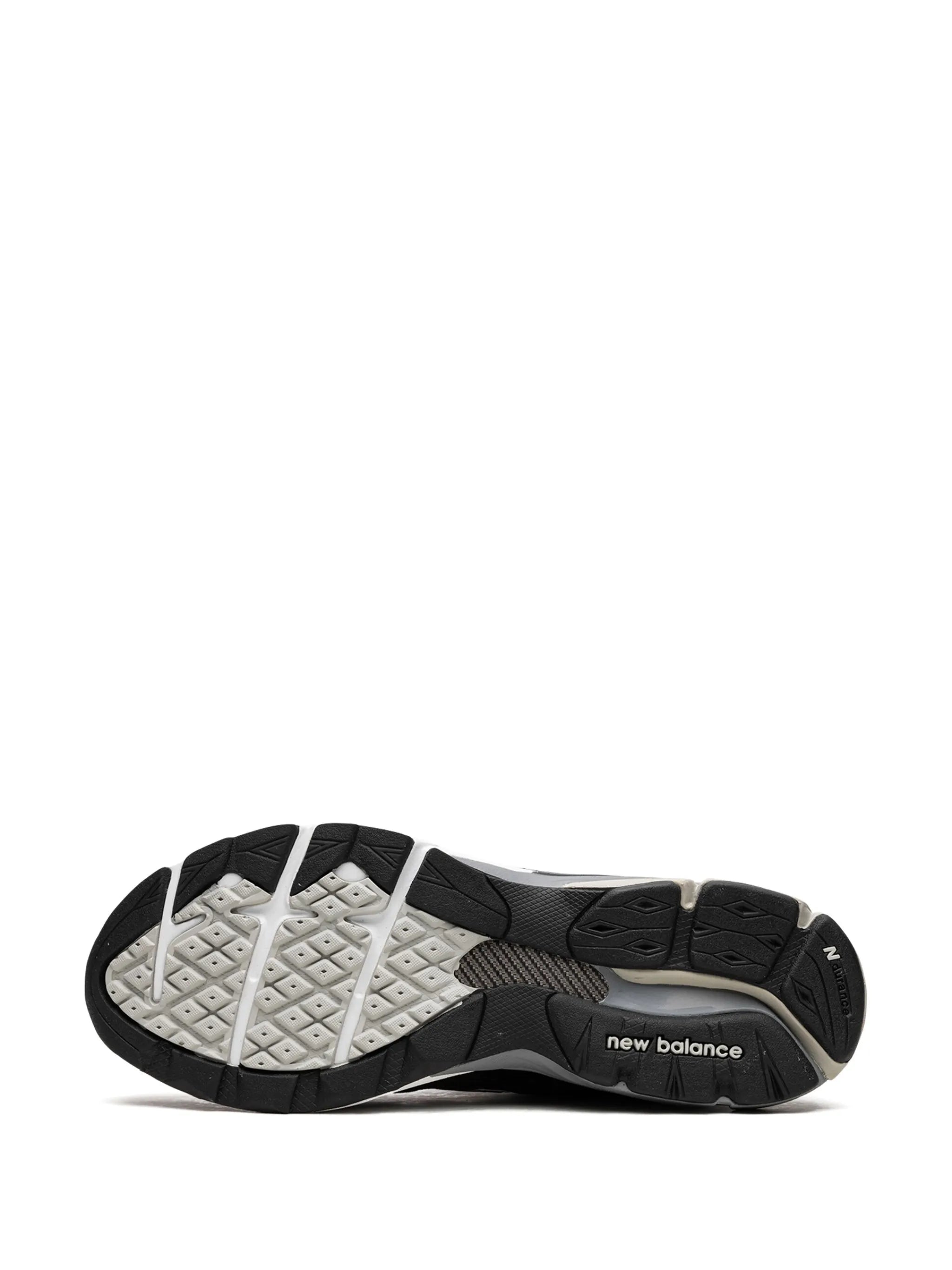 990v3 low-top sneakers