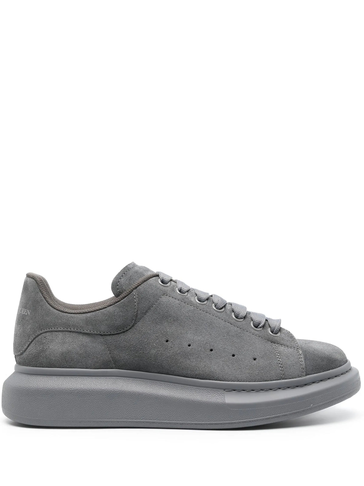 Oversized low-top sneakers