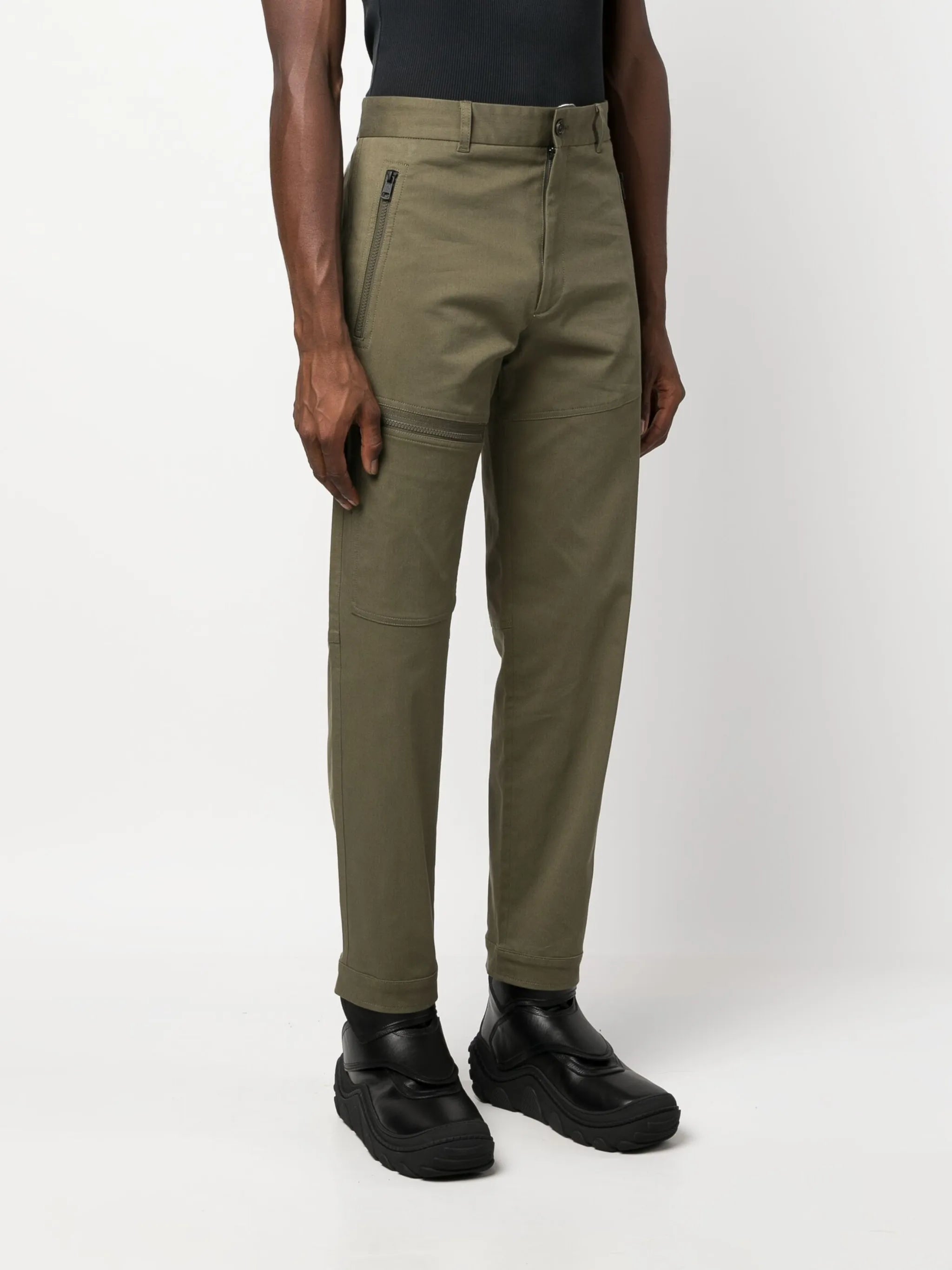 logo-patch twill tapered-leg trousers