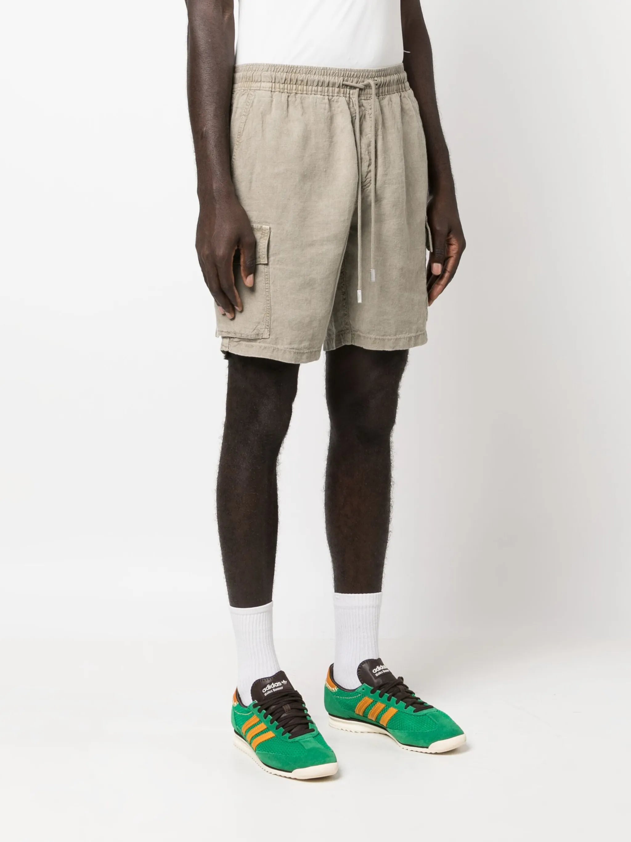 multi-pocket linen Bermuda shorts