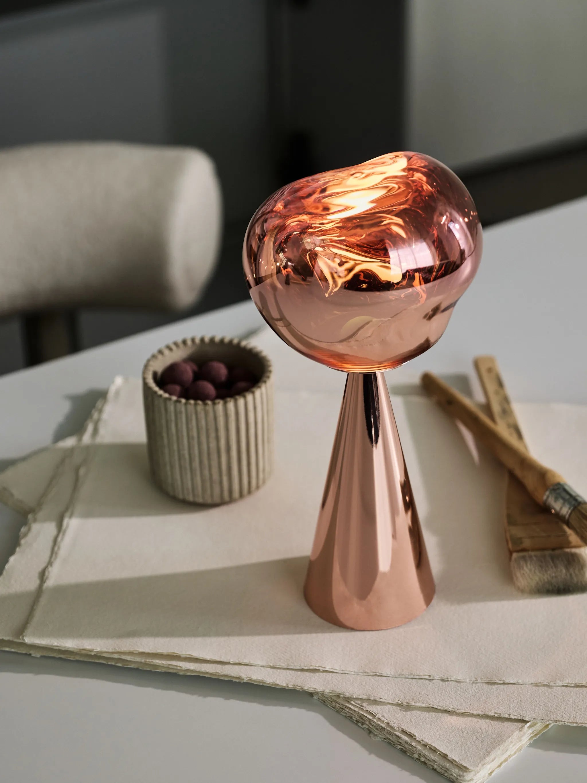Melt portable LED UN light