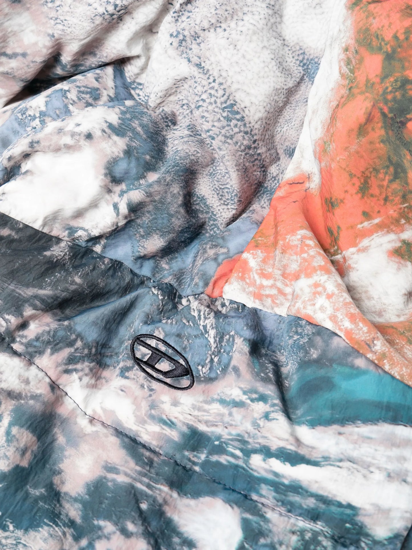Q-Takry-Cmf planet-print padded coat