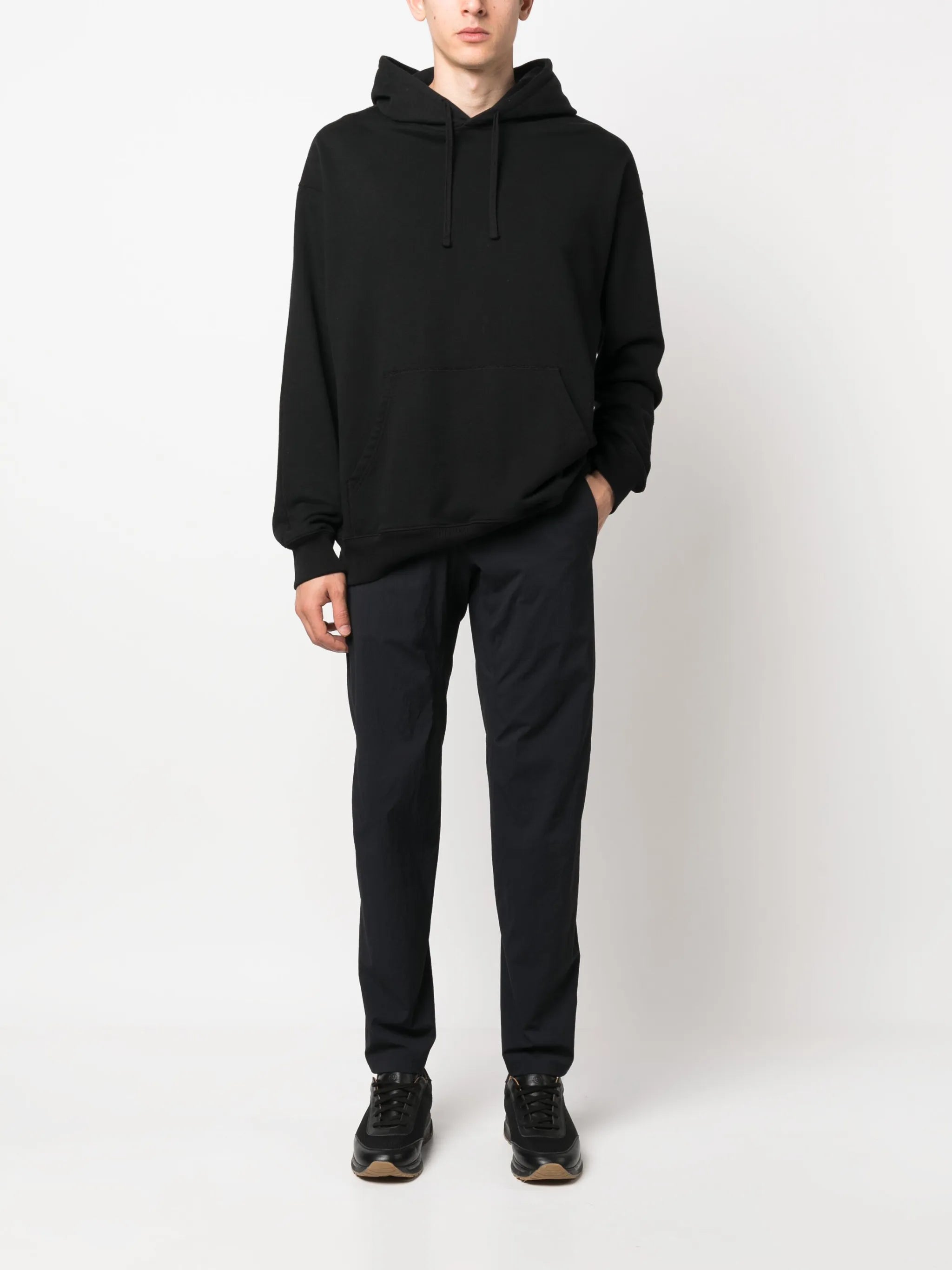 slim-cut leg trousers