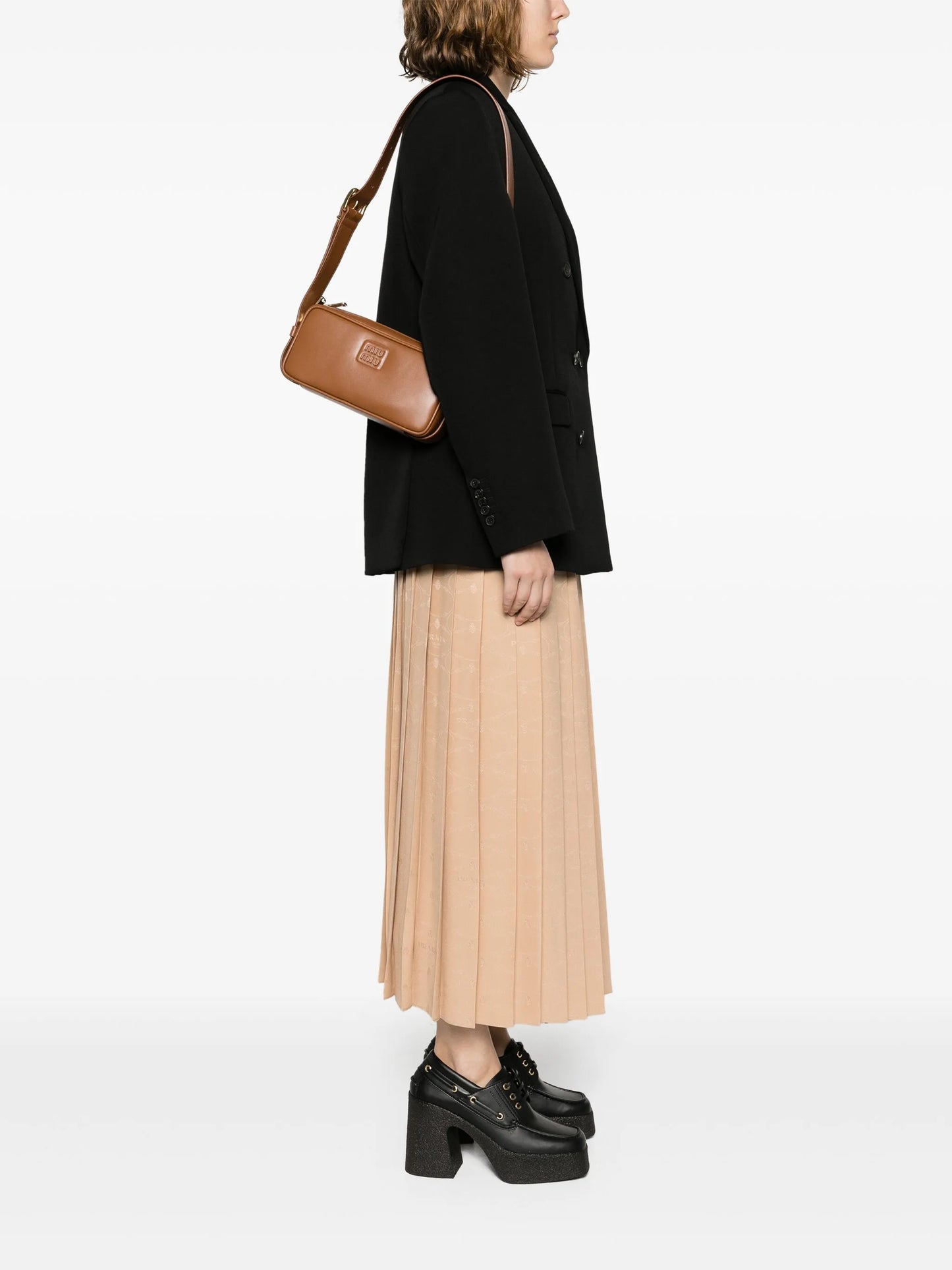 logo-plaque leather shoulder bag