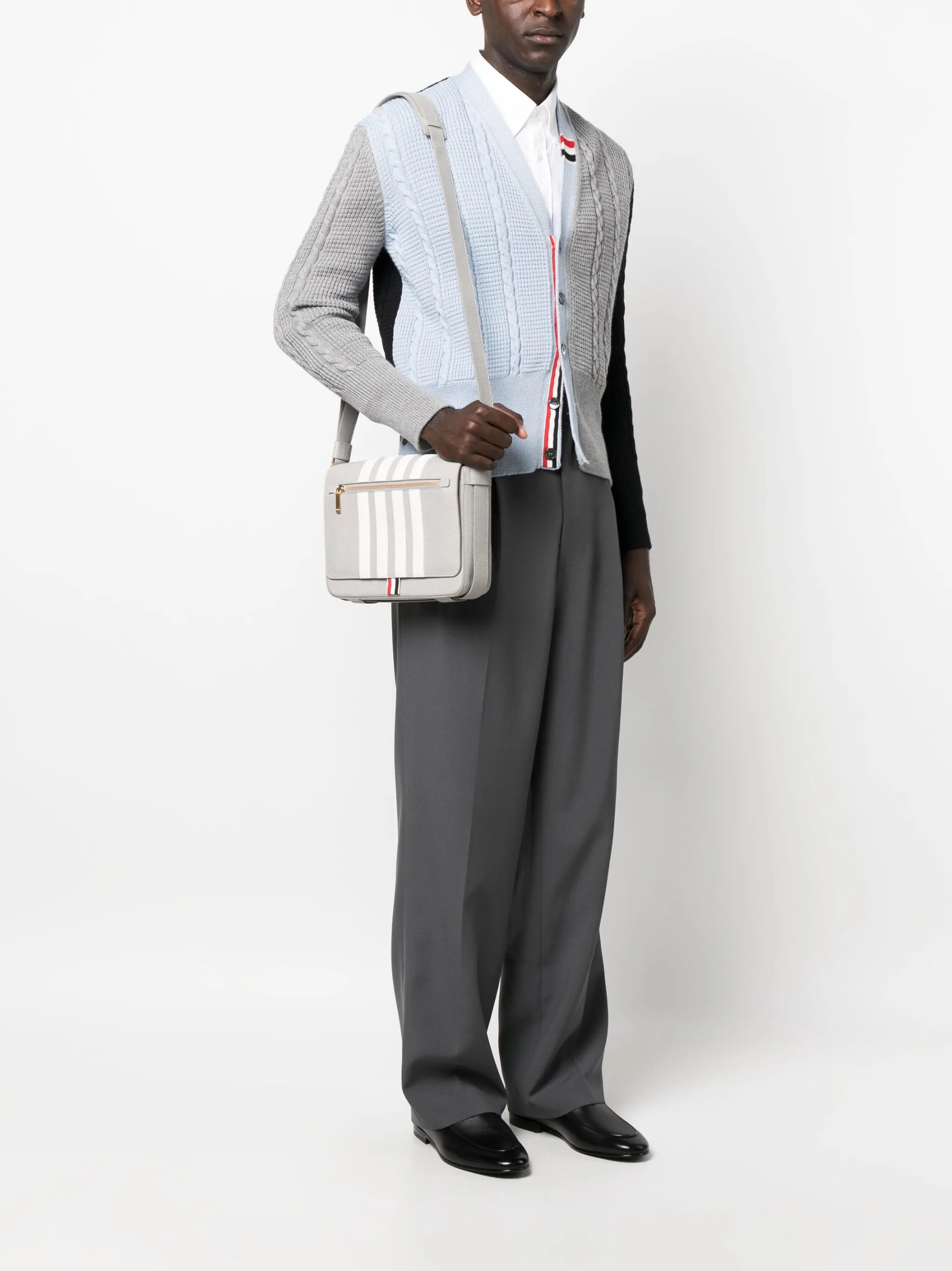 Reporter 4-Bar stripe shoulder bag