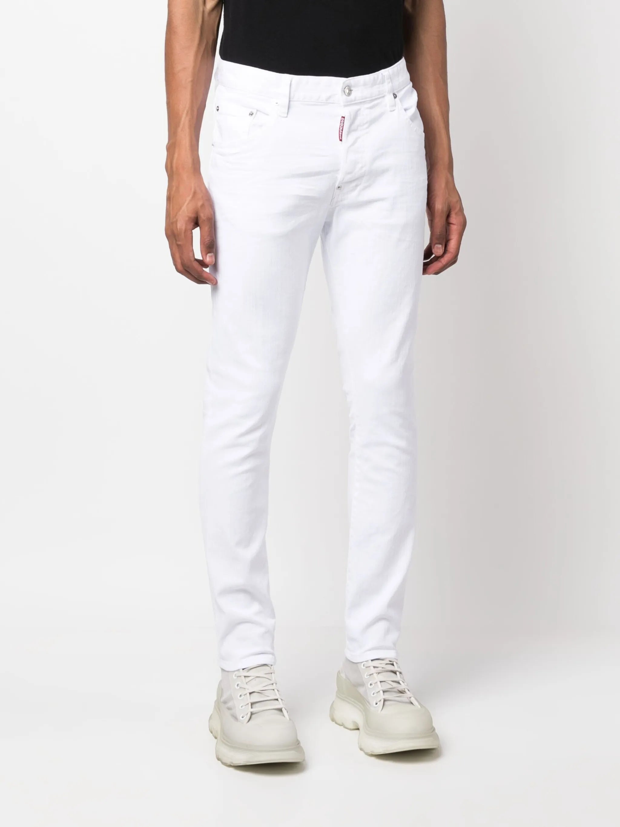 mid-rise straight-leg jeans