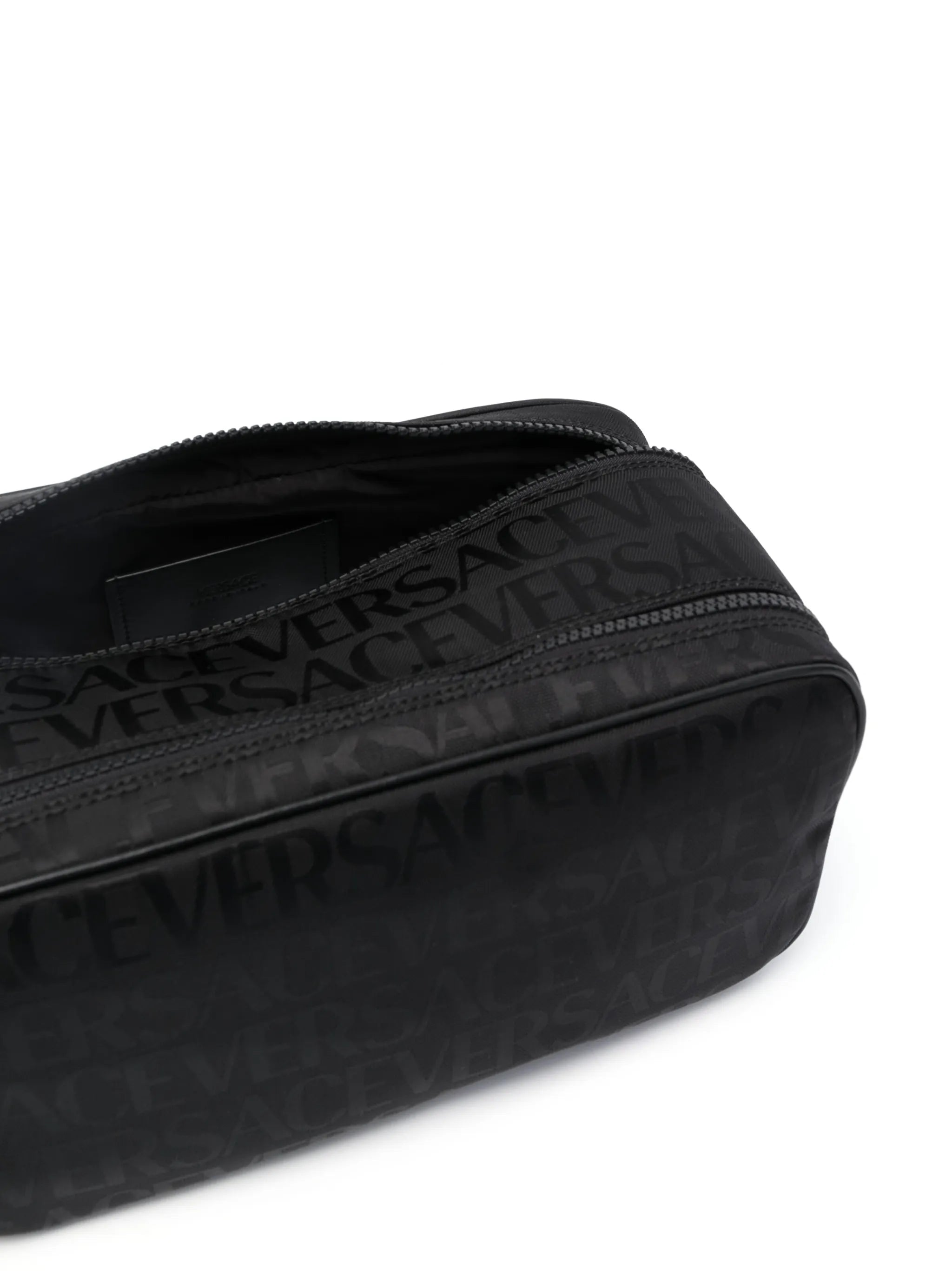 logo-print wash bag