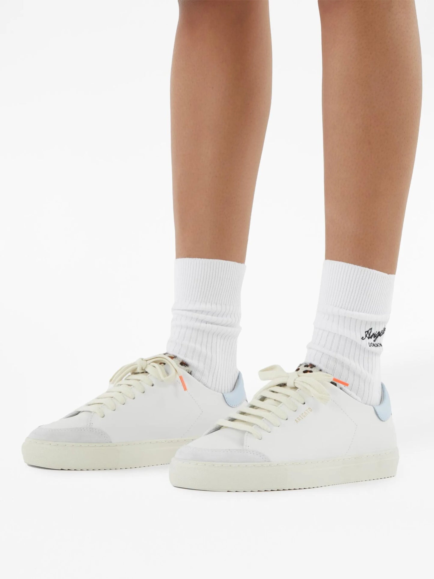 Clean 90 Triple sneakers