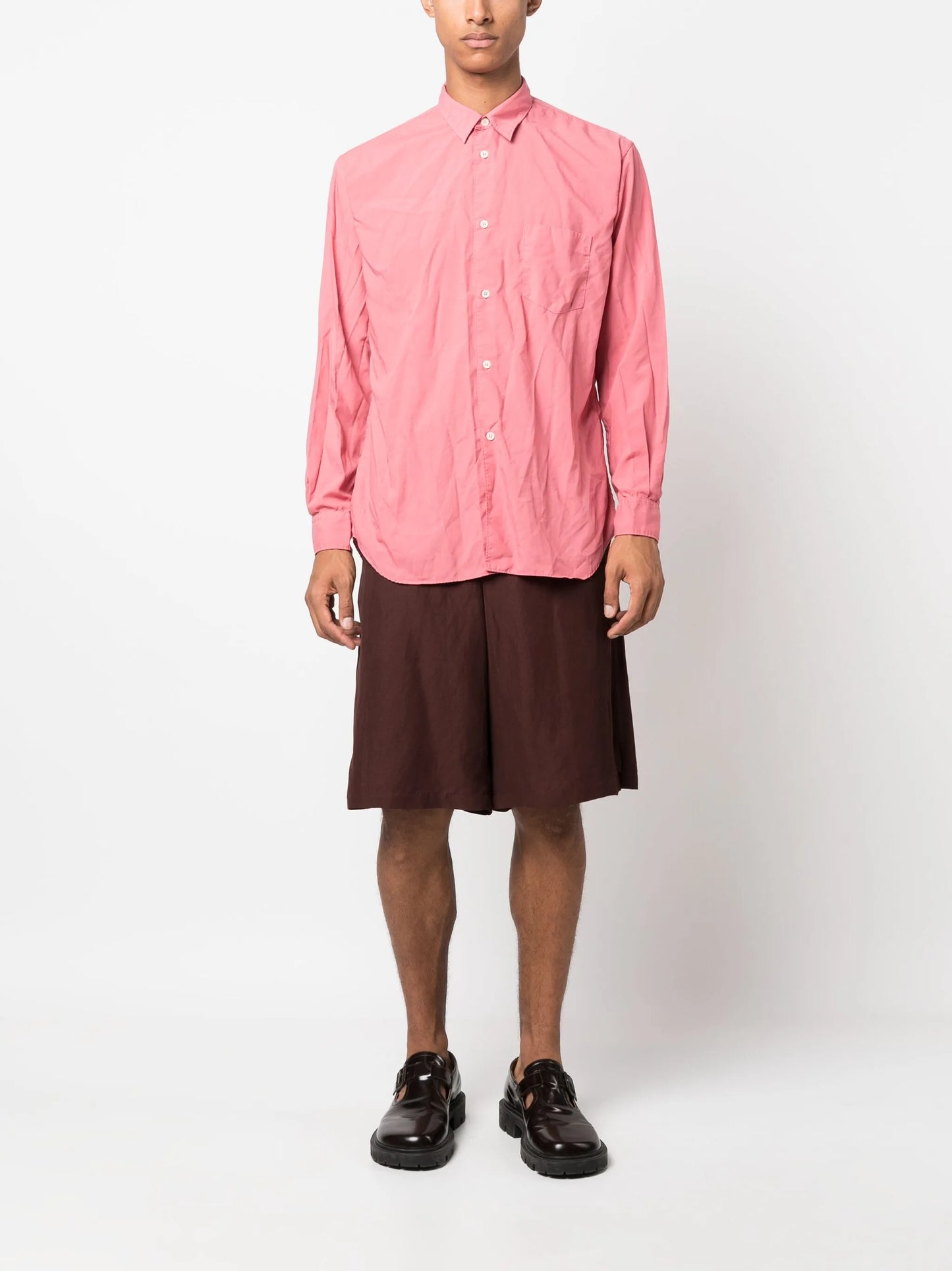 pointed-collar long-sleeve shirt