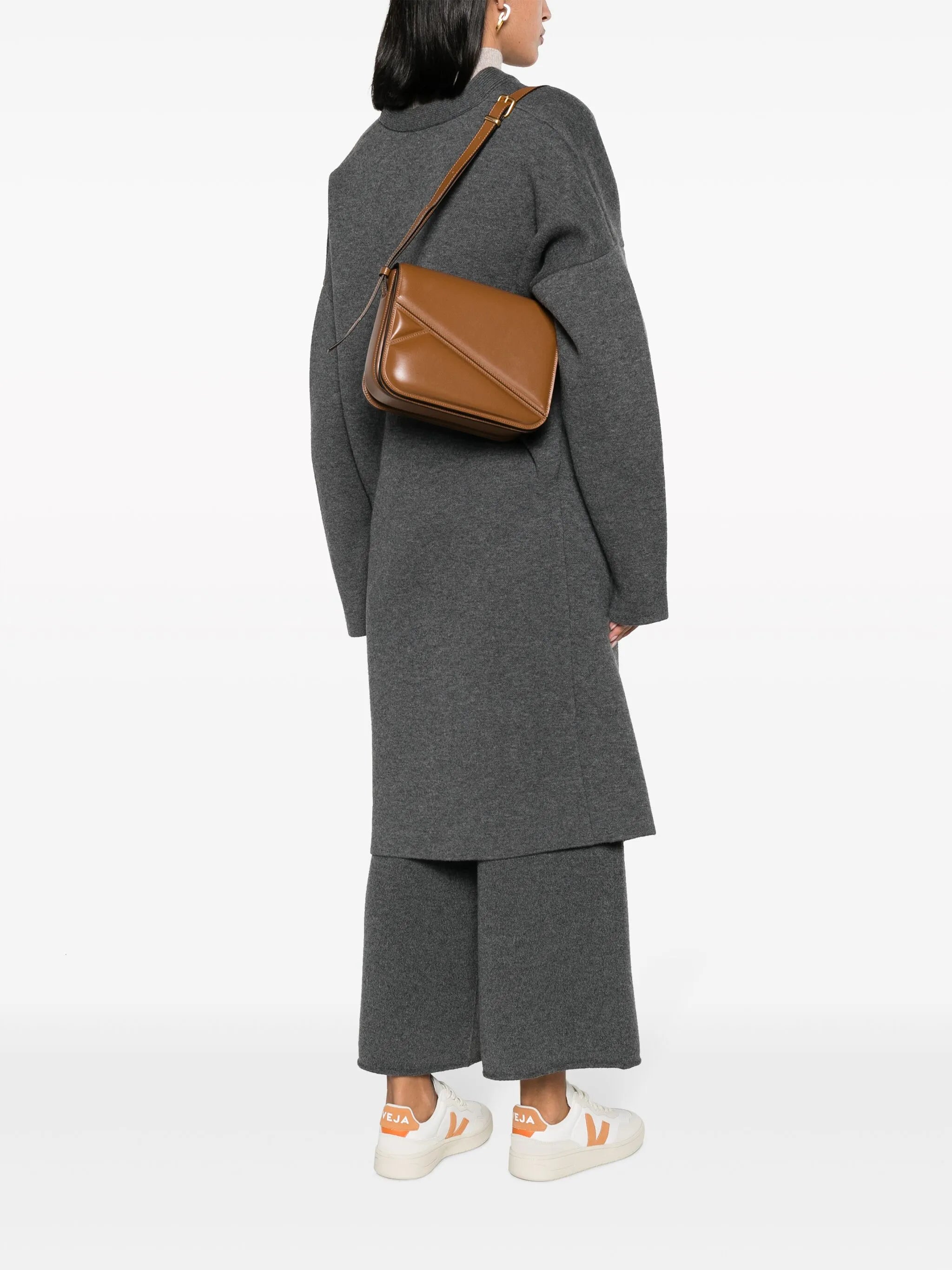 Oscar Trunk leather crossbody bag
