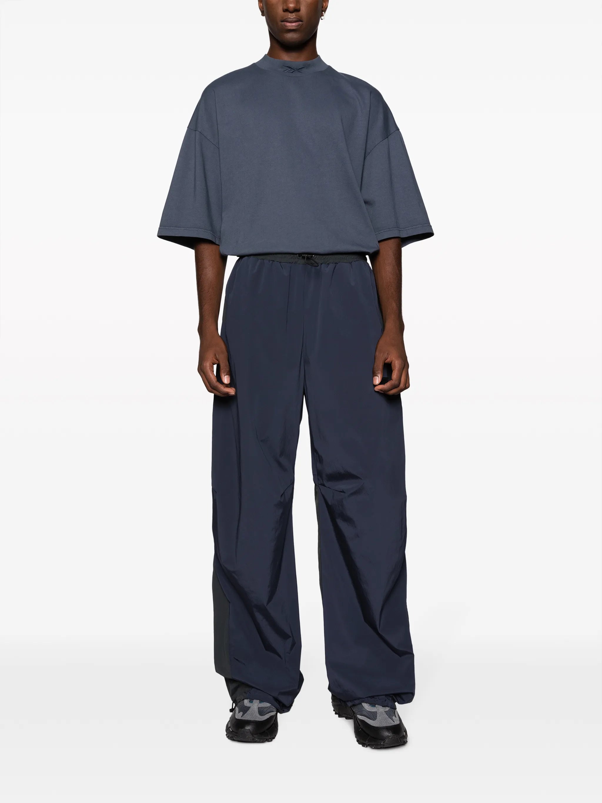 straight-leg drawstring track pants