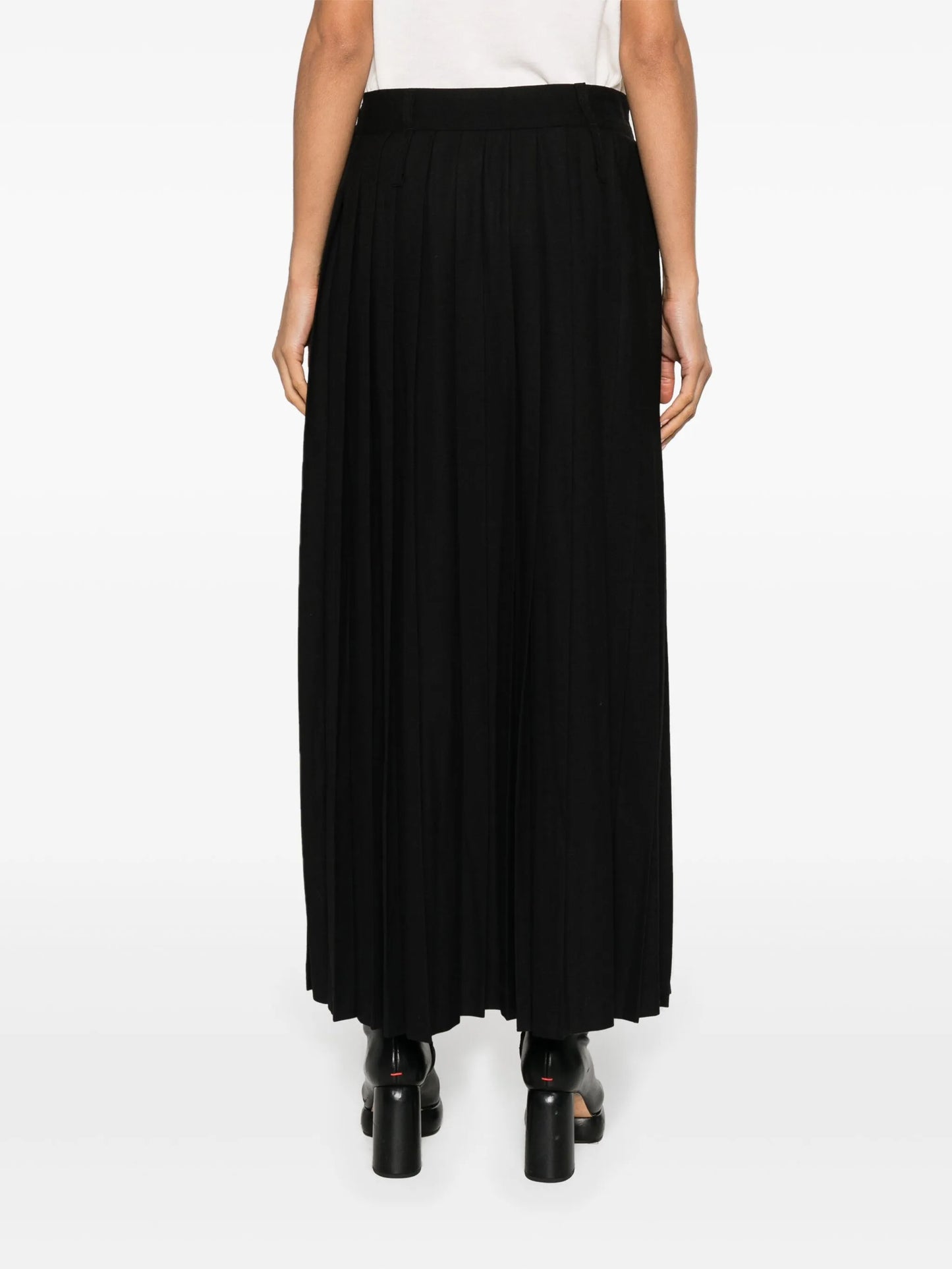 Bailey side-slit pleated skirt