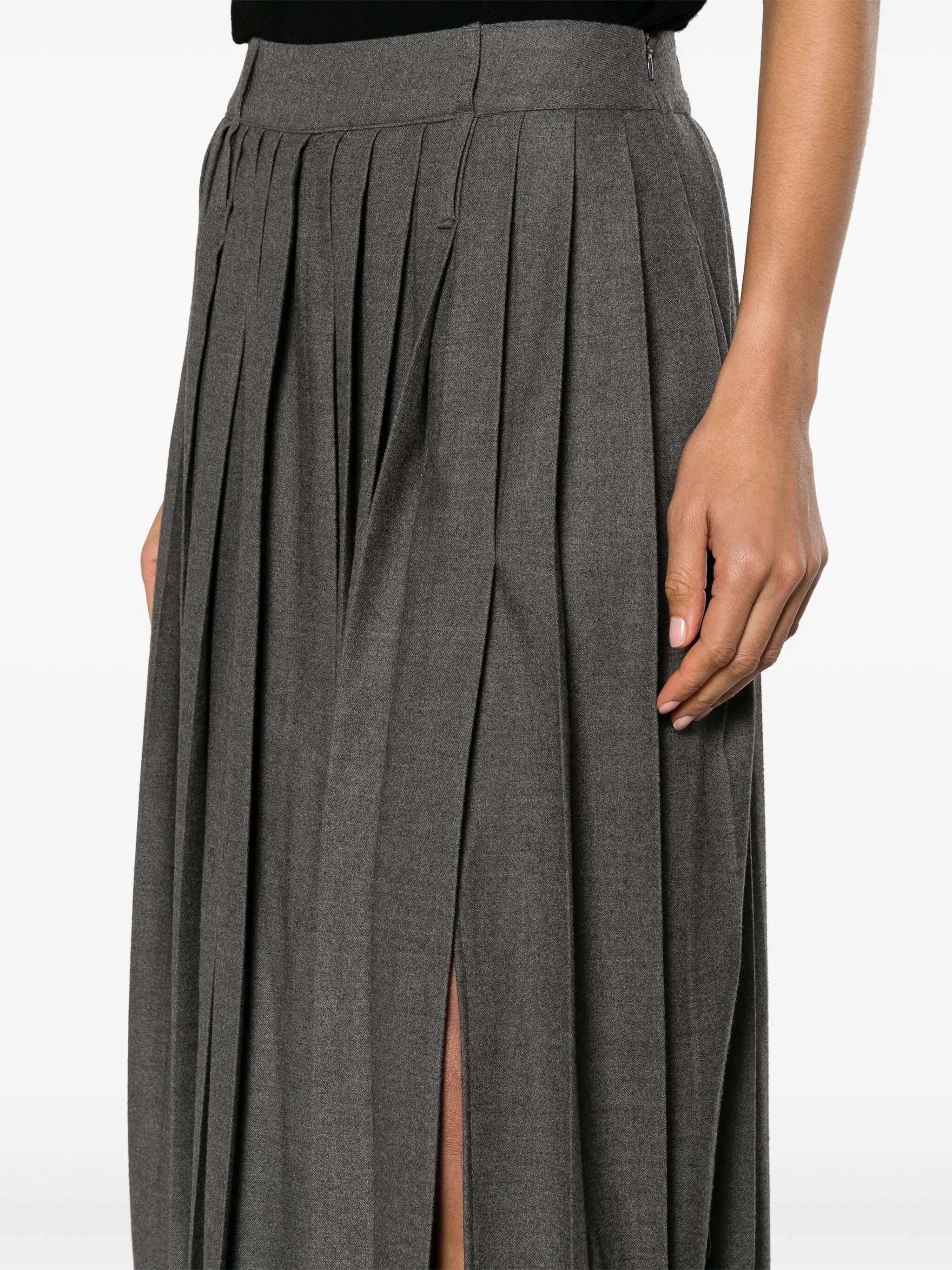 Bailey side-slit pleated skirt