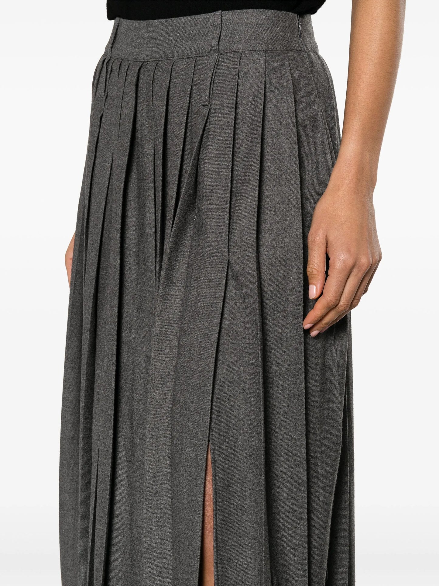 Bailey side-slit pleated skirt