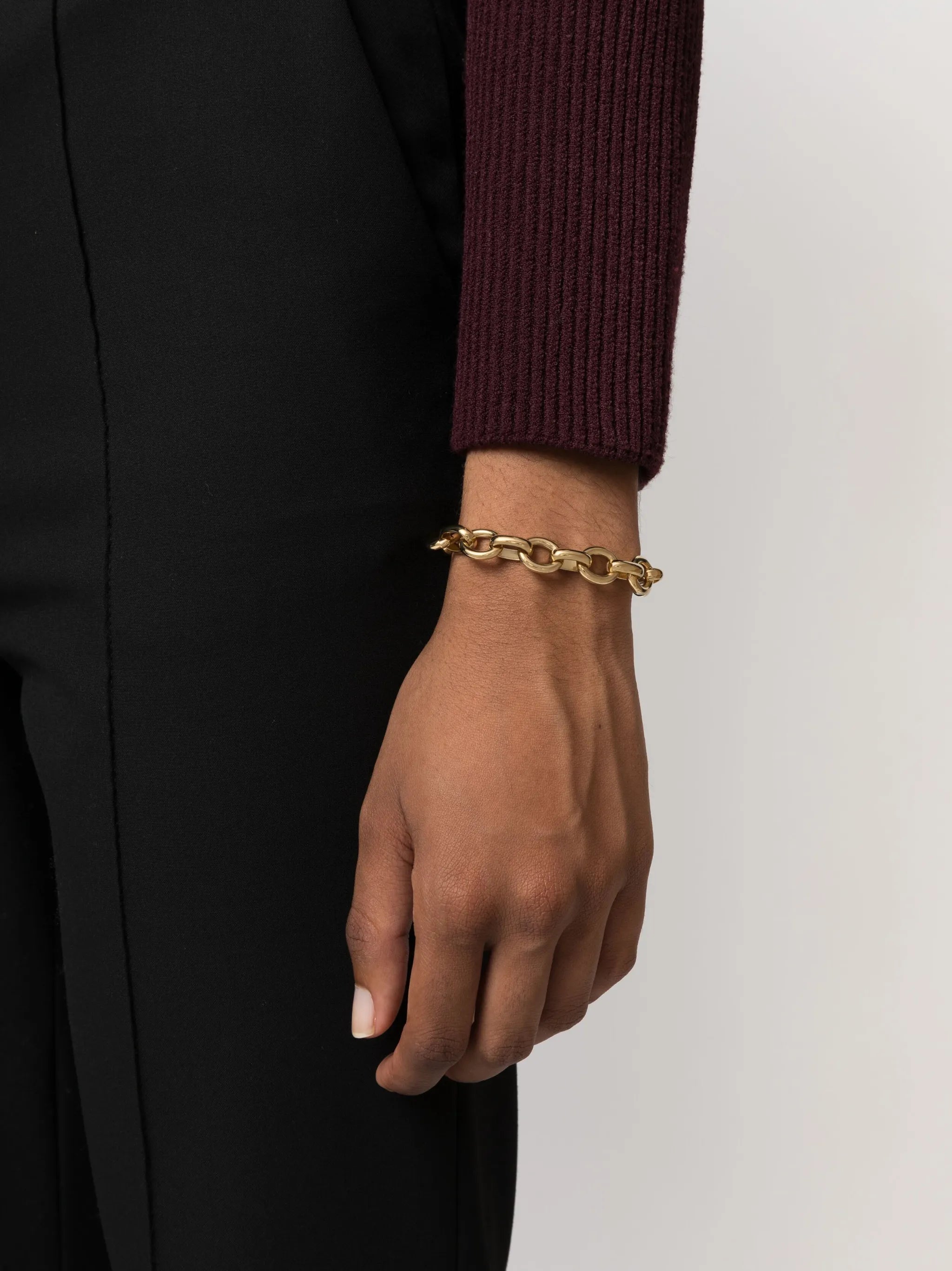 Portrait chain-link detailing bracelet