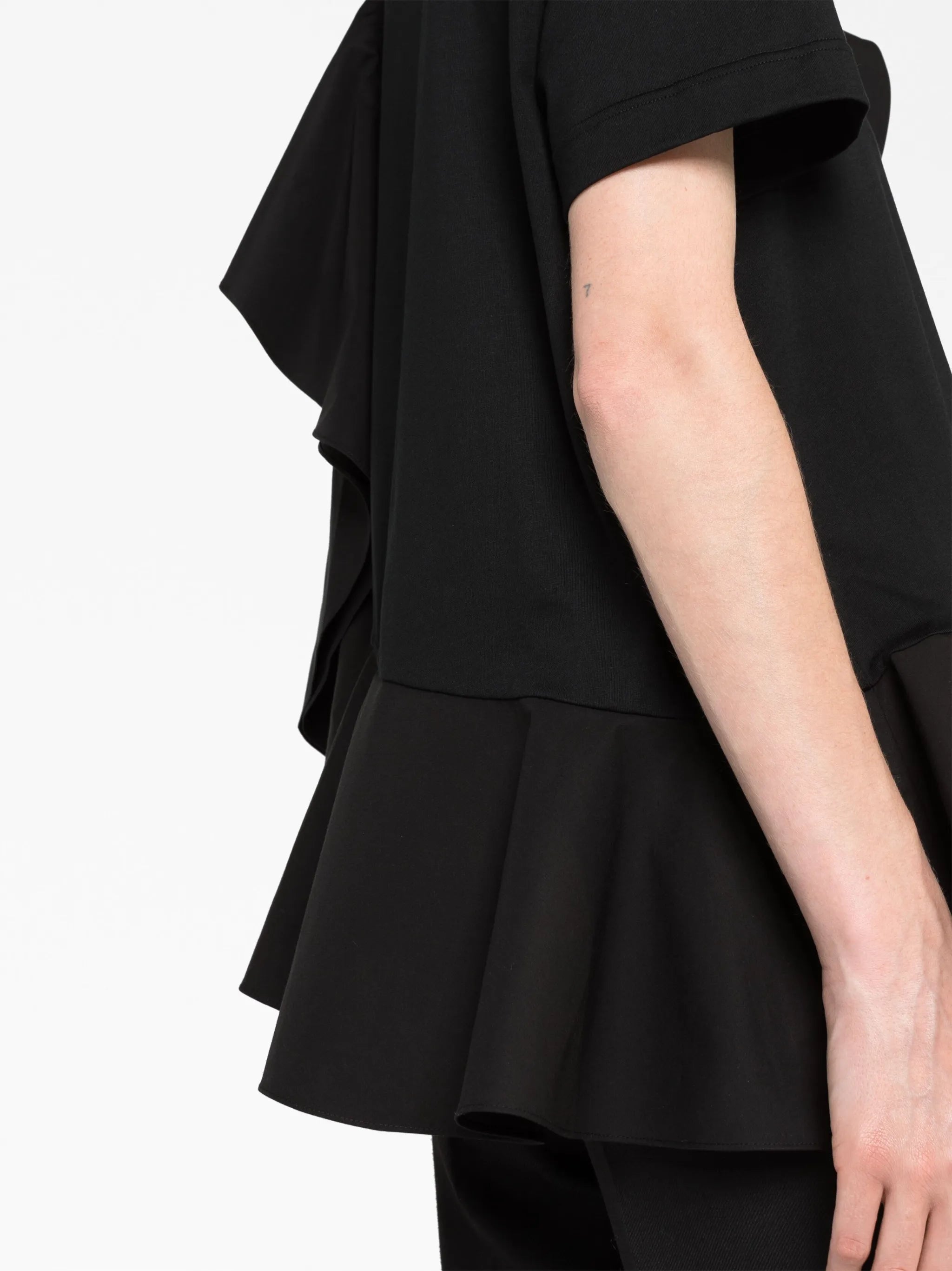 asymmetric ruffled T-shirt