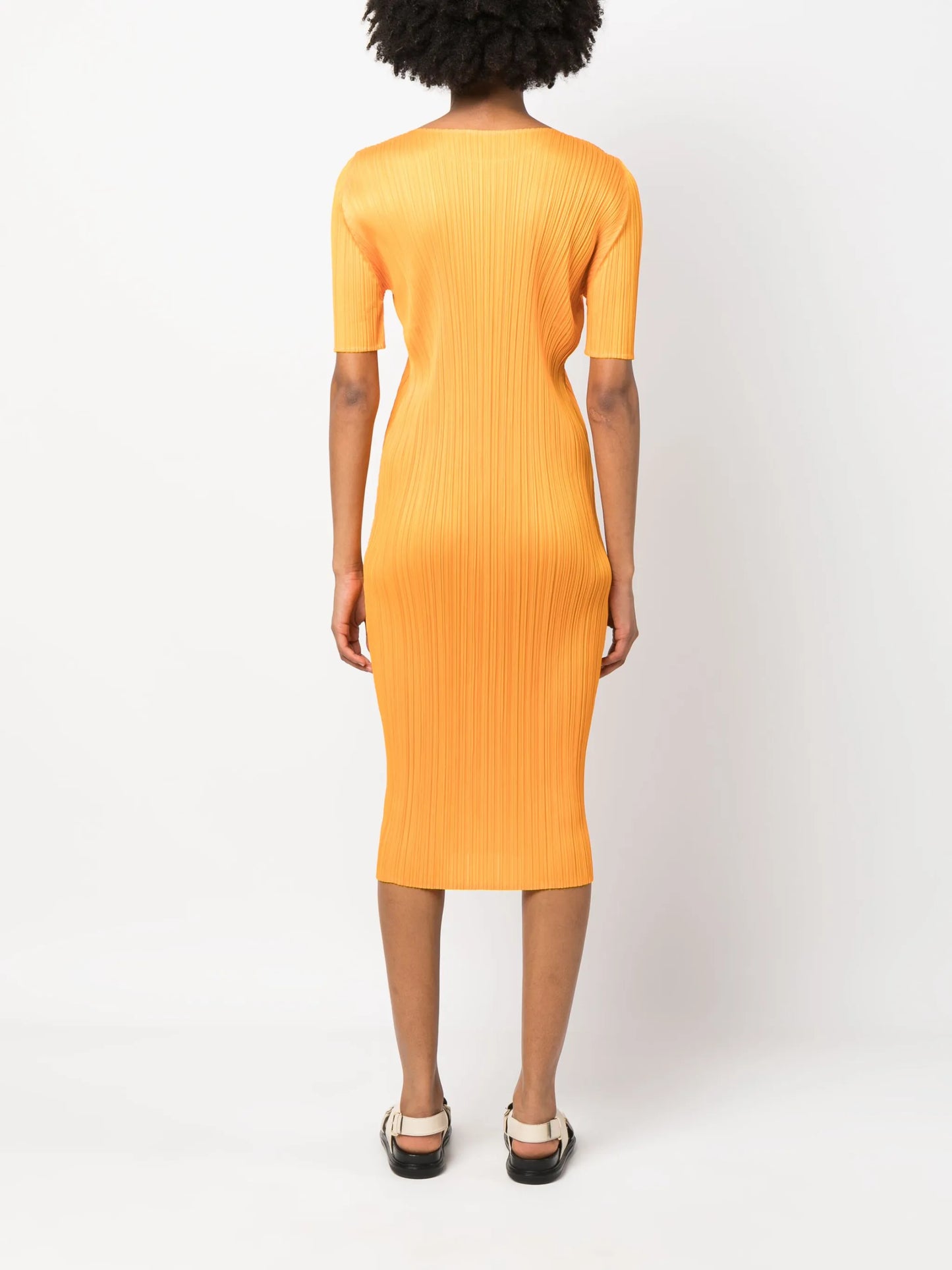 Monthly Colours May plissé midi dress