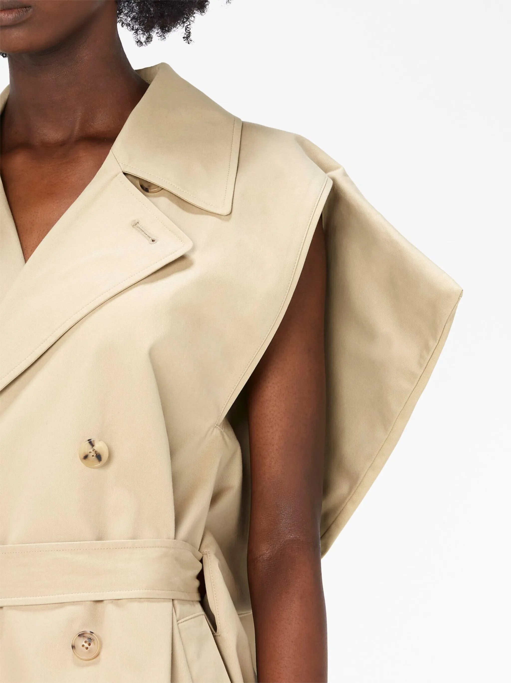 sleeveless kite trench coat