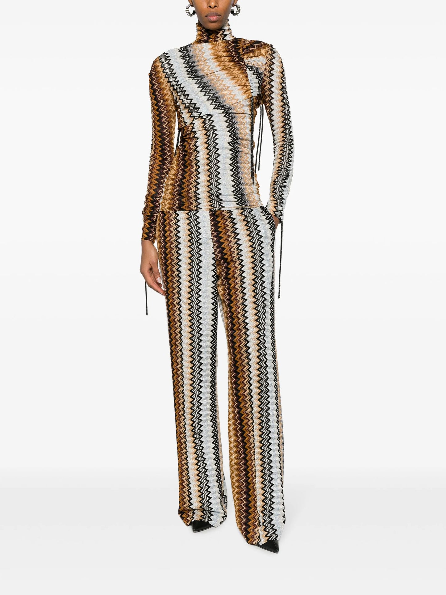 zigzag high-neck ruched top