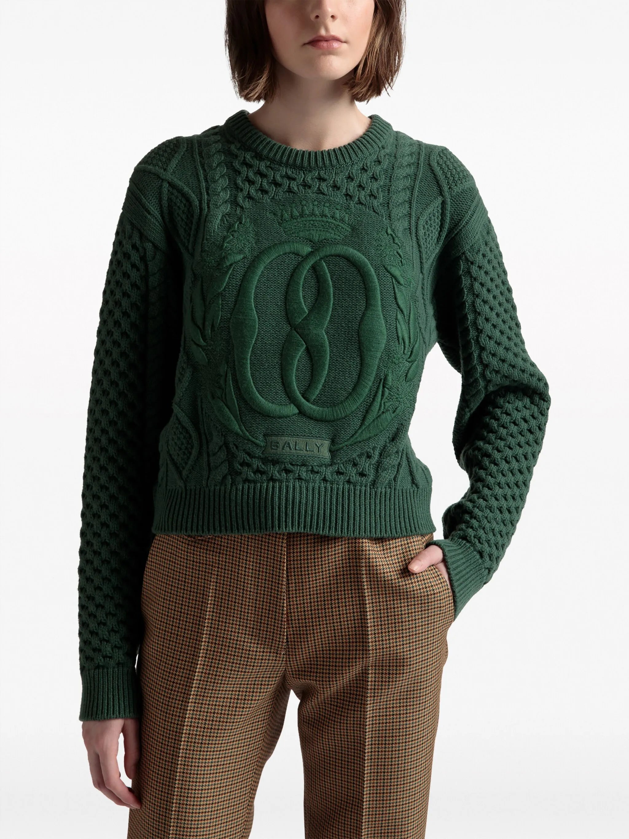 logo-embroidered cable-knit jumper