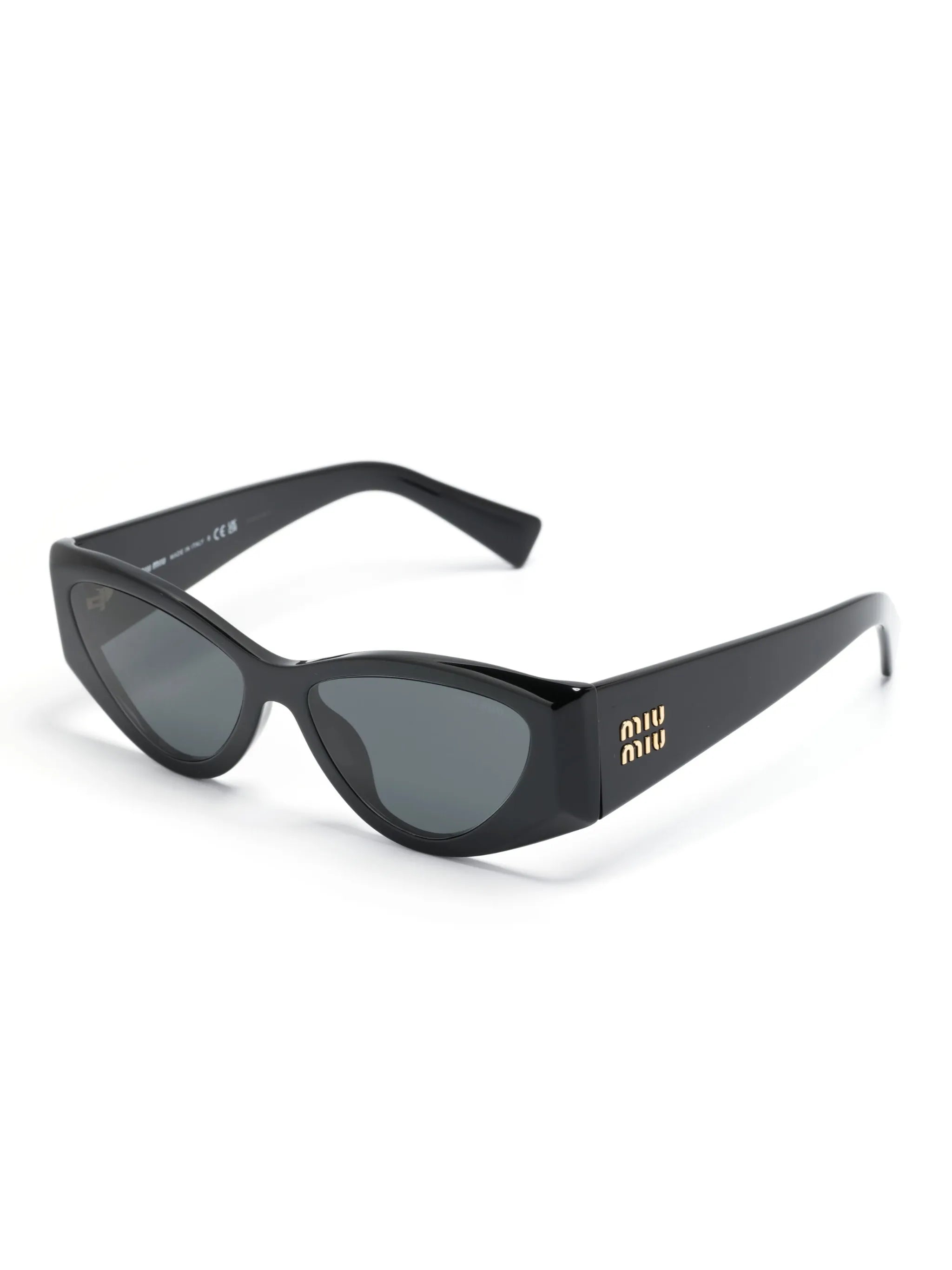 cat-eye frame logo sunglasses