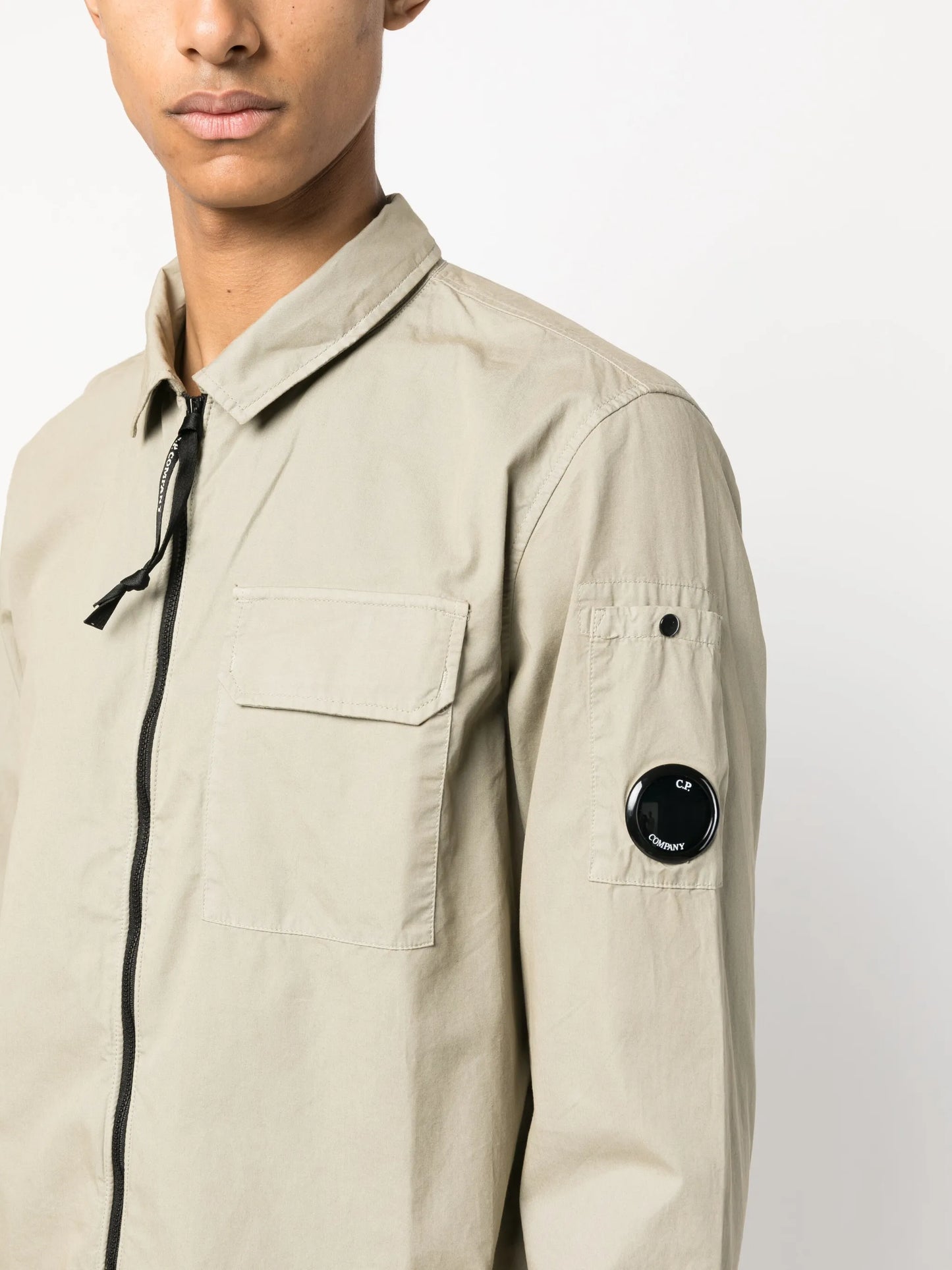 logo-patch zip-up shirt jacket